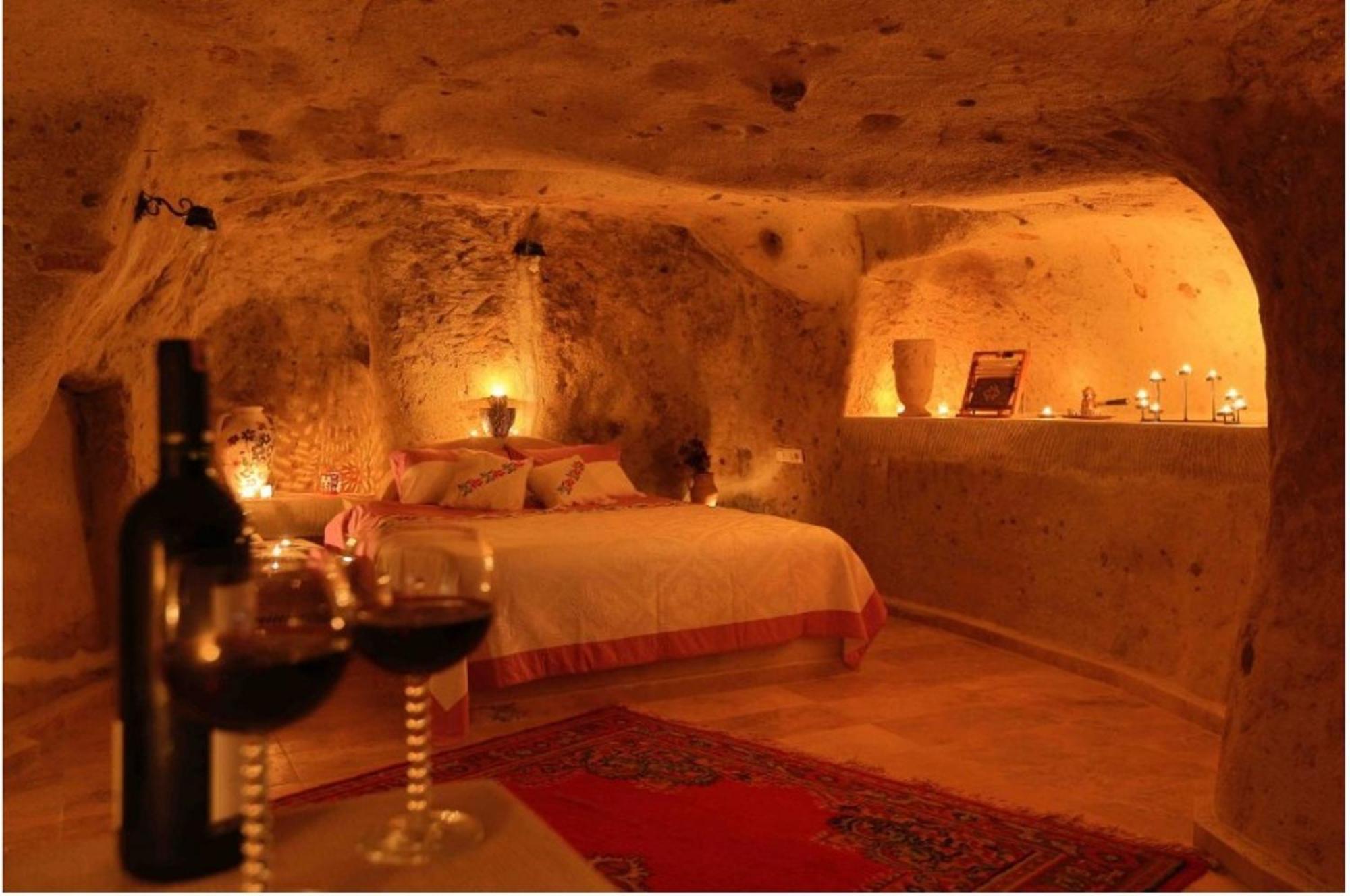 Hotel Jerveni Cave