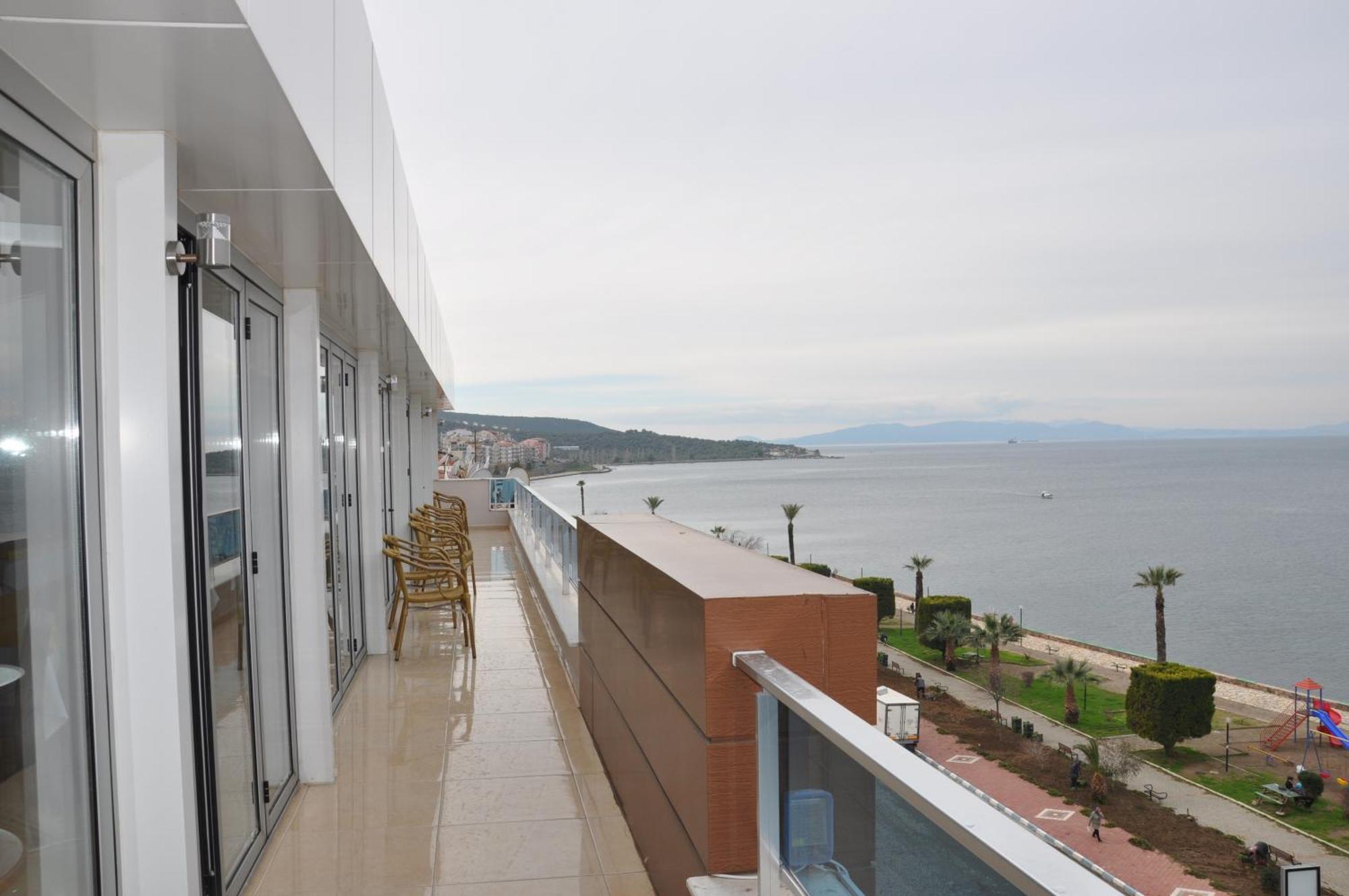 Perla Hotel 3*