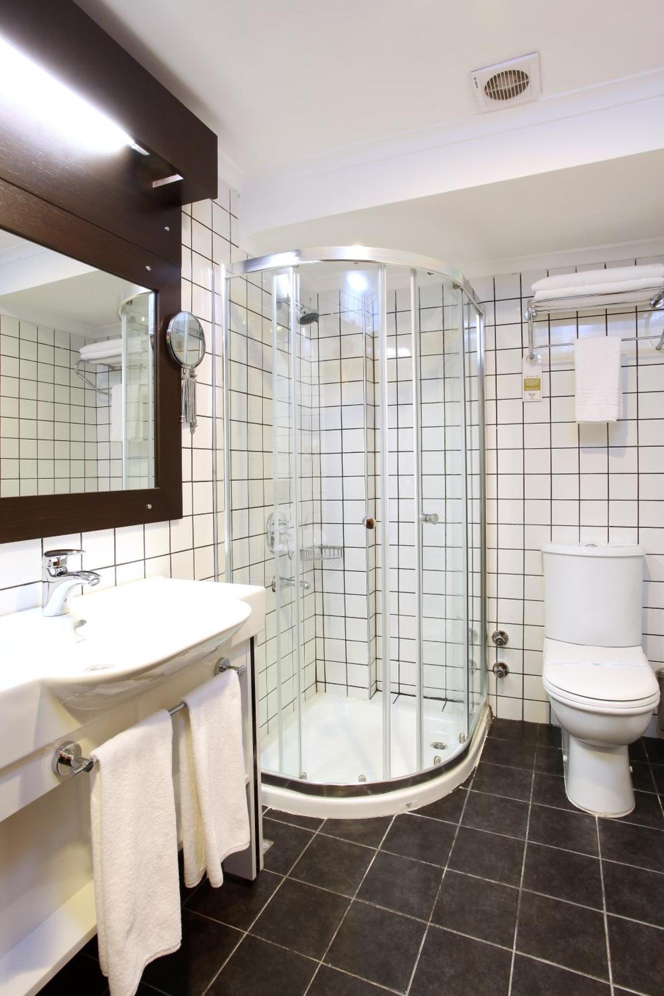 Hotel Arya Sakarya 3*