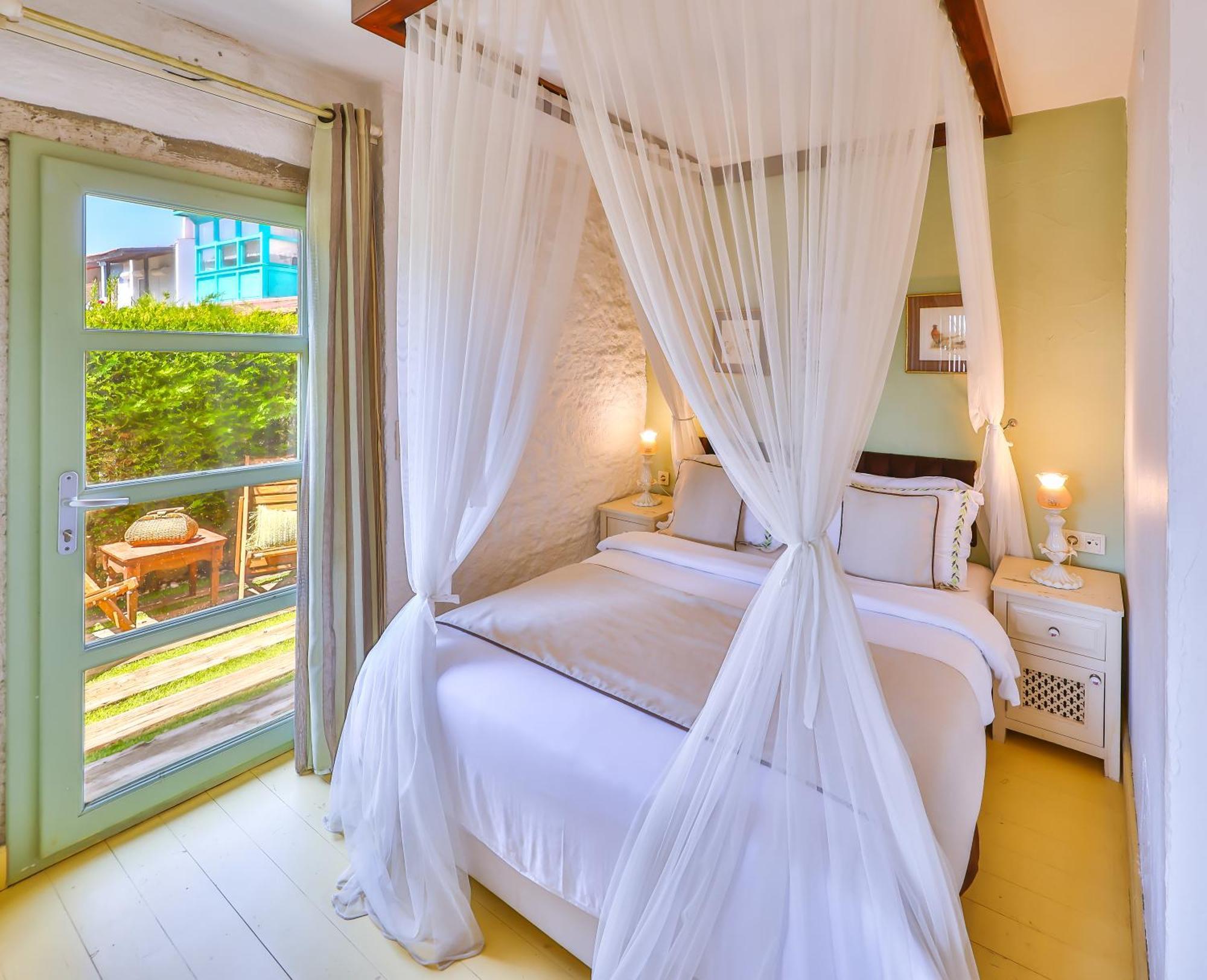 Hotel Palas Alacati - Adult Only