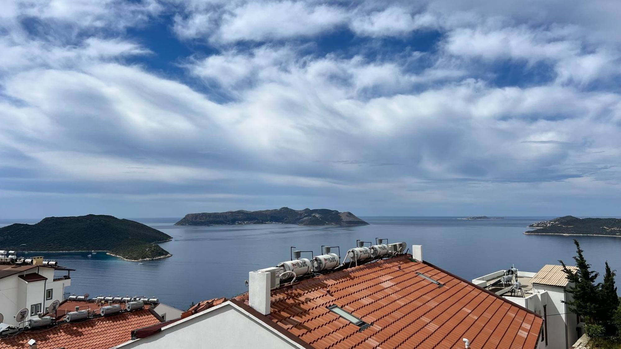 Blue View Apartment