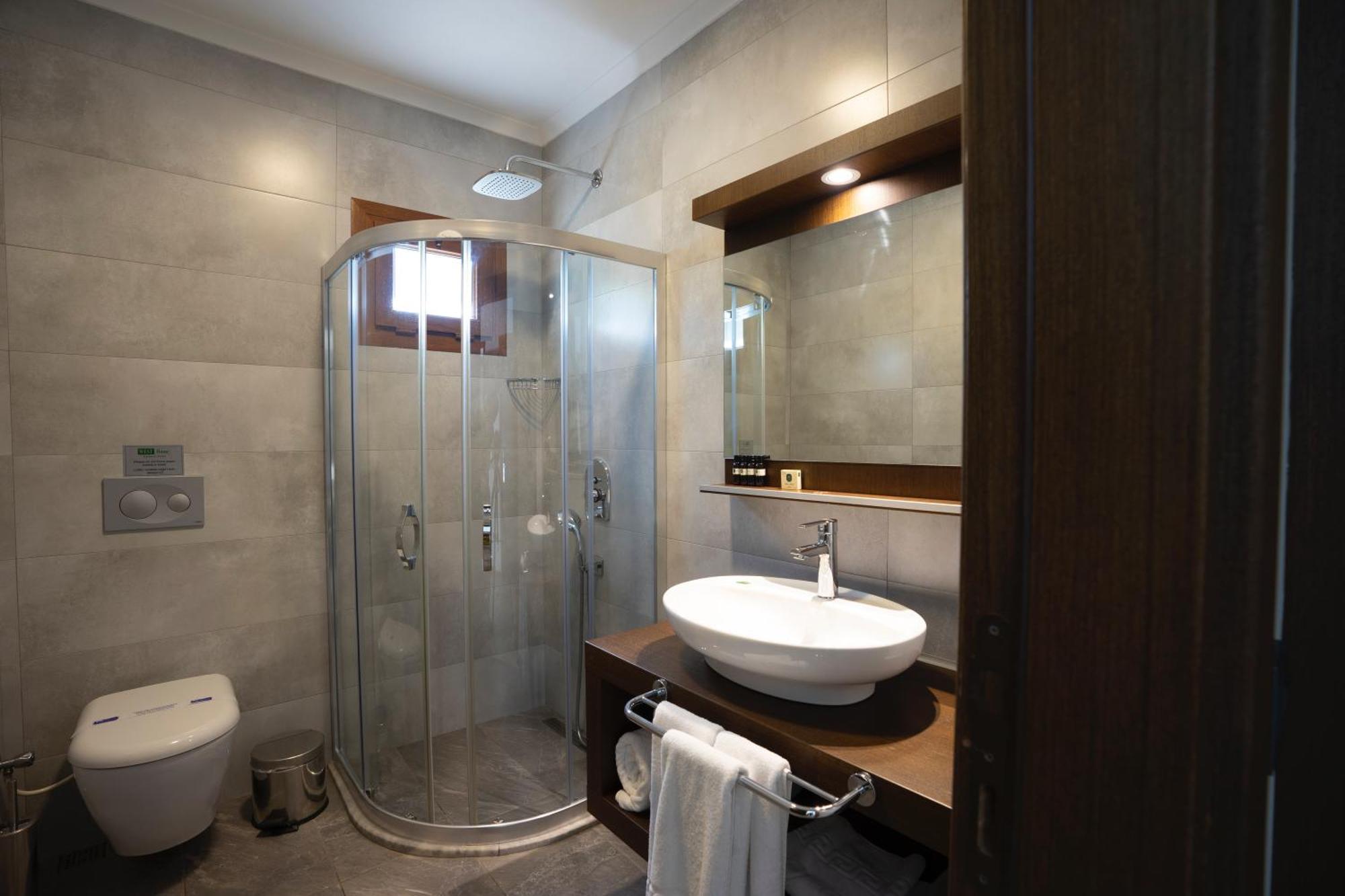 West House Exclusive Hotel *