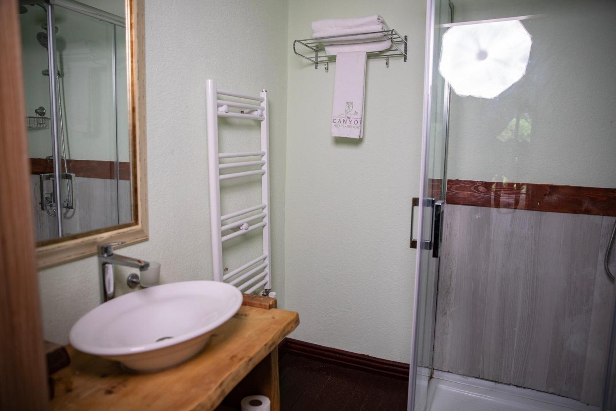 Hotel The Canyon And Restoran Kartepe