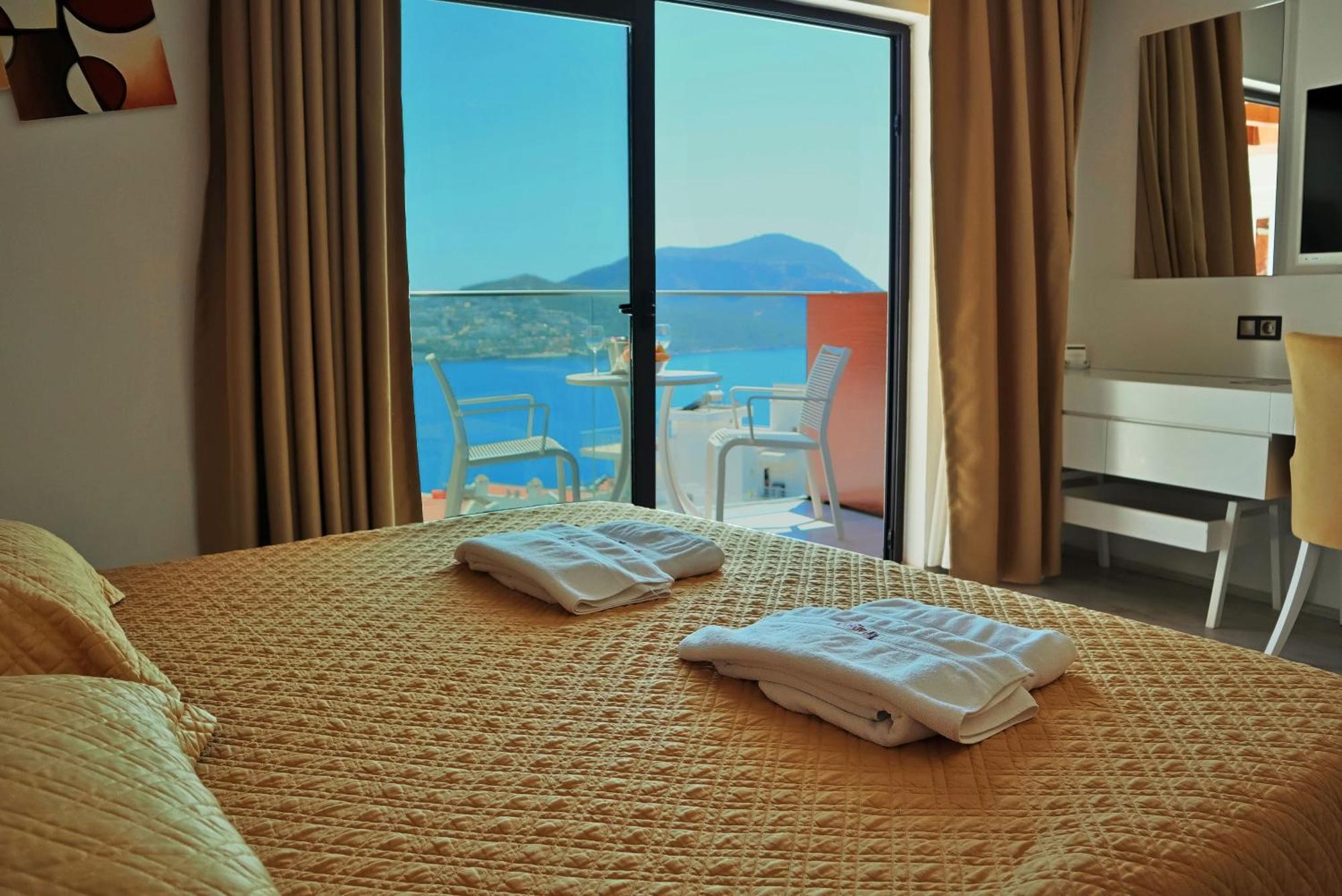 Rhapsody & (adults Only) Kalkan