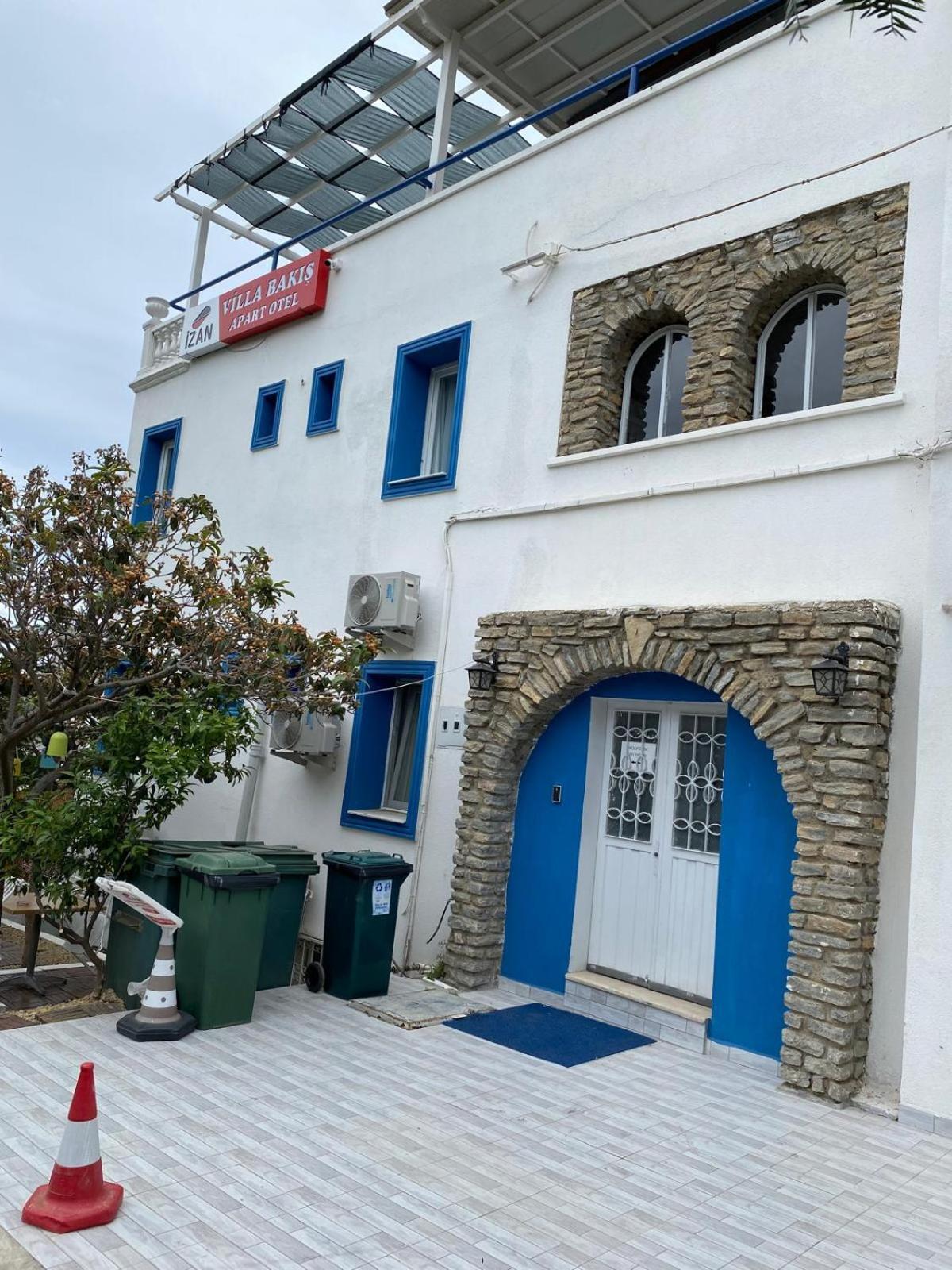 Aparthotel Izan Bakis *