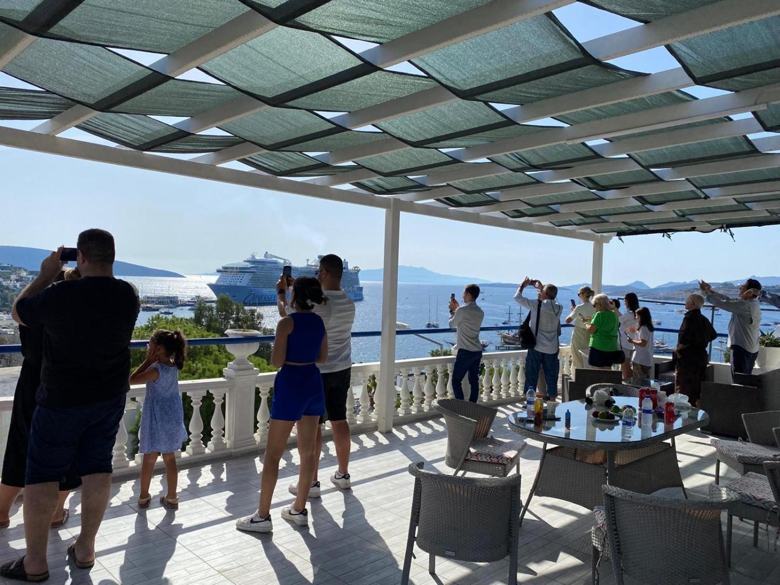 Izan Bakis * Bodrum