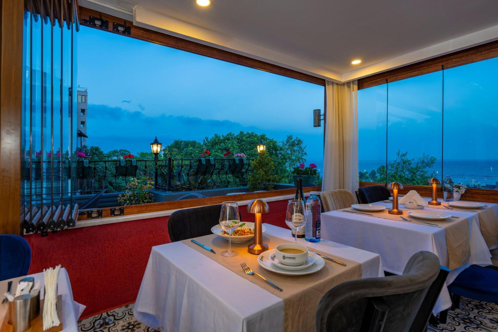 Hotel Harmony &