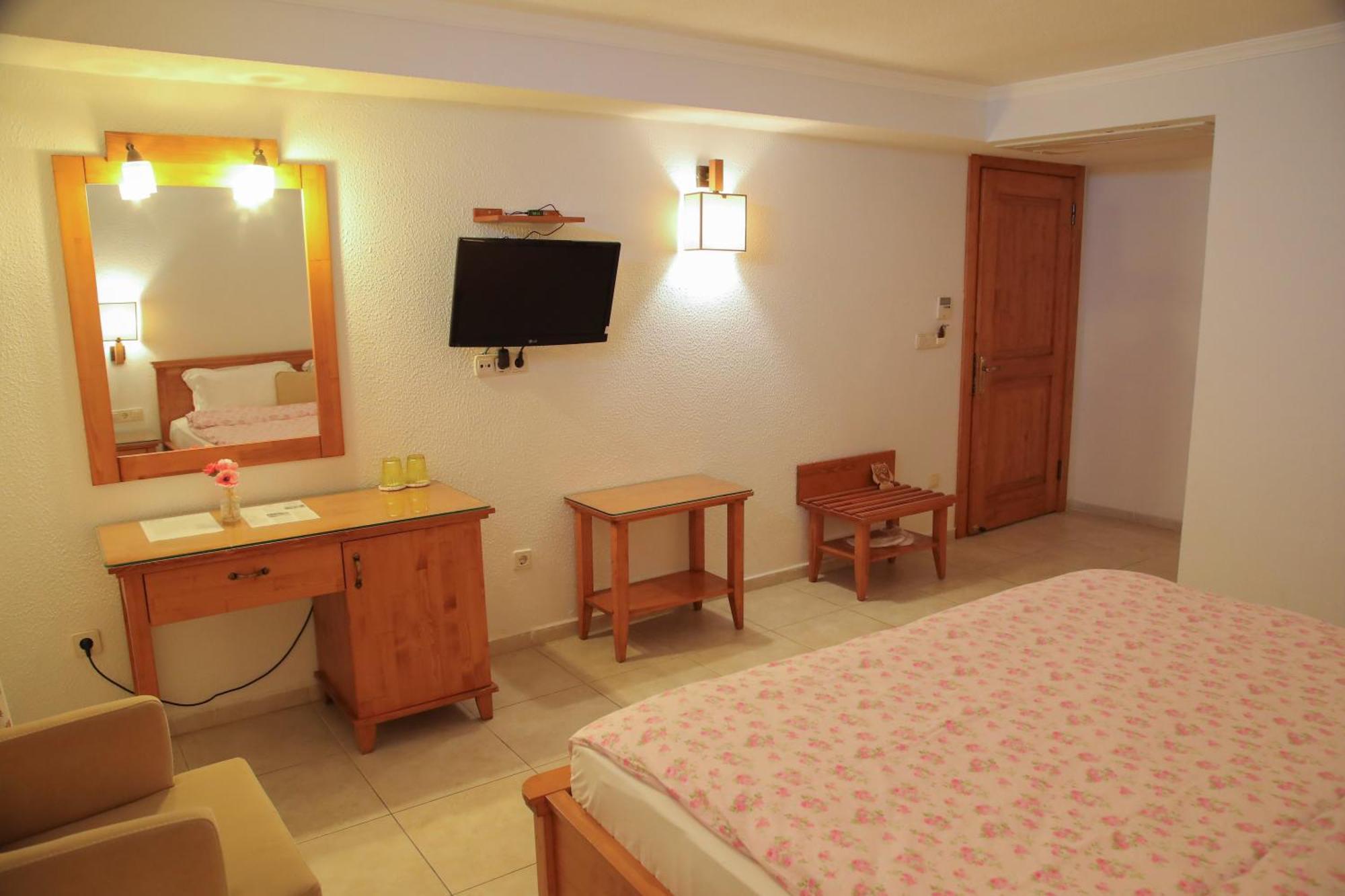 Leylak Hotel 4*