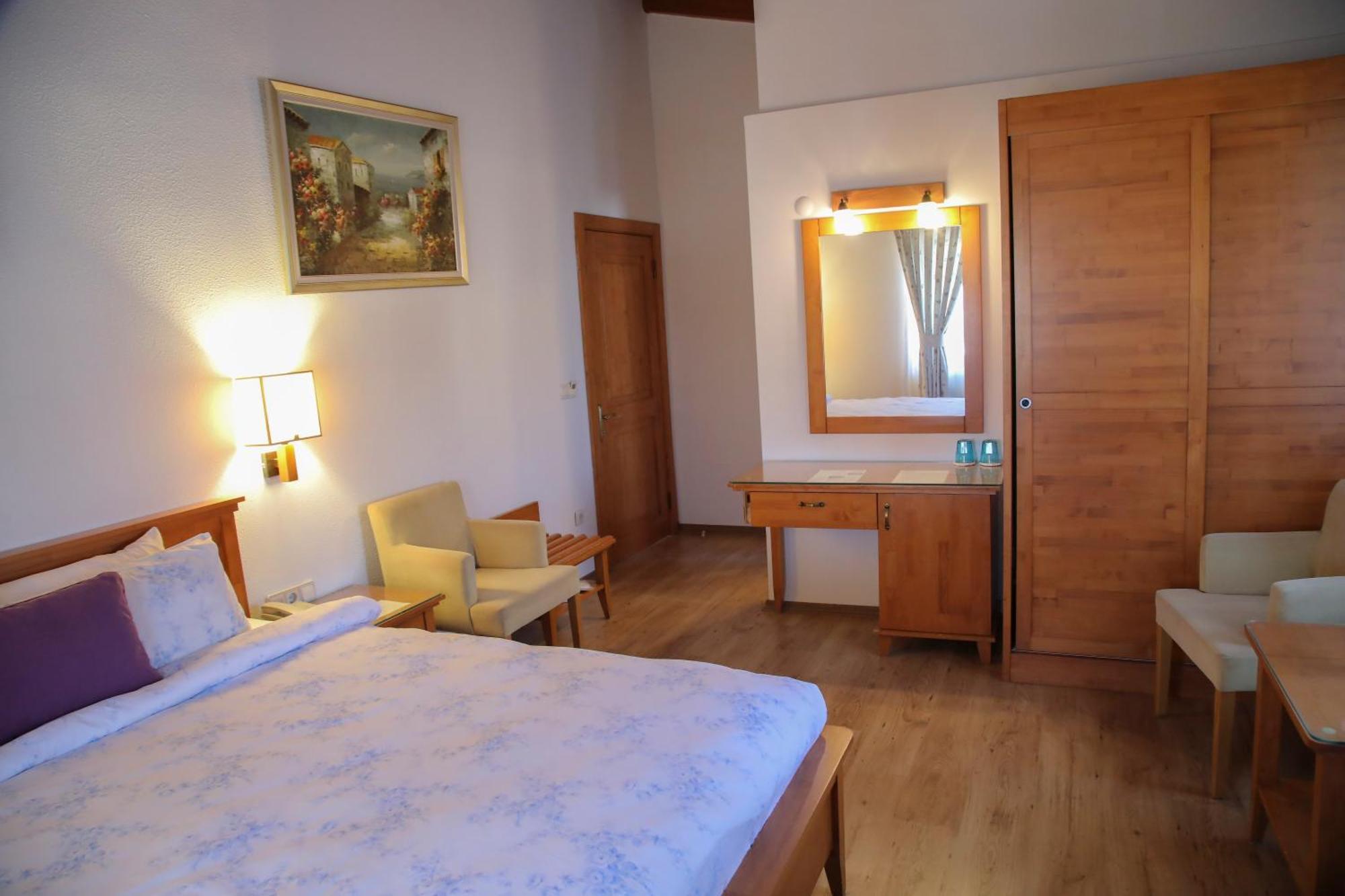Leylak Alacati