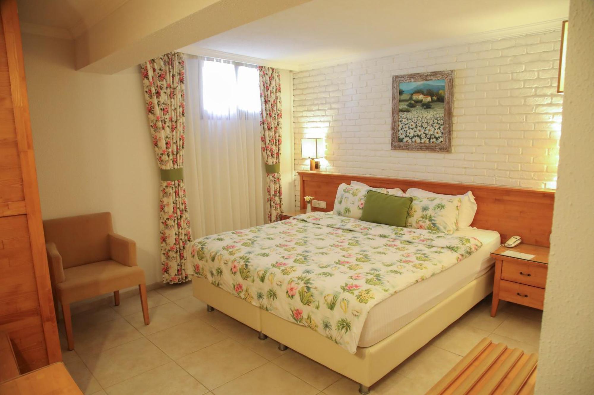 Leylak 4* Alacati