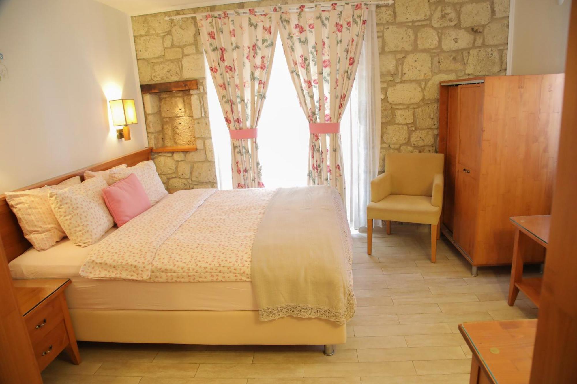 Leylak Alacati
