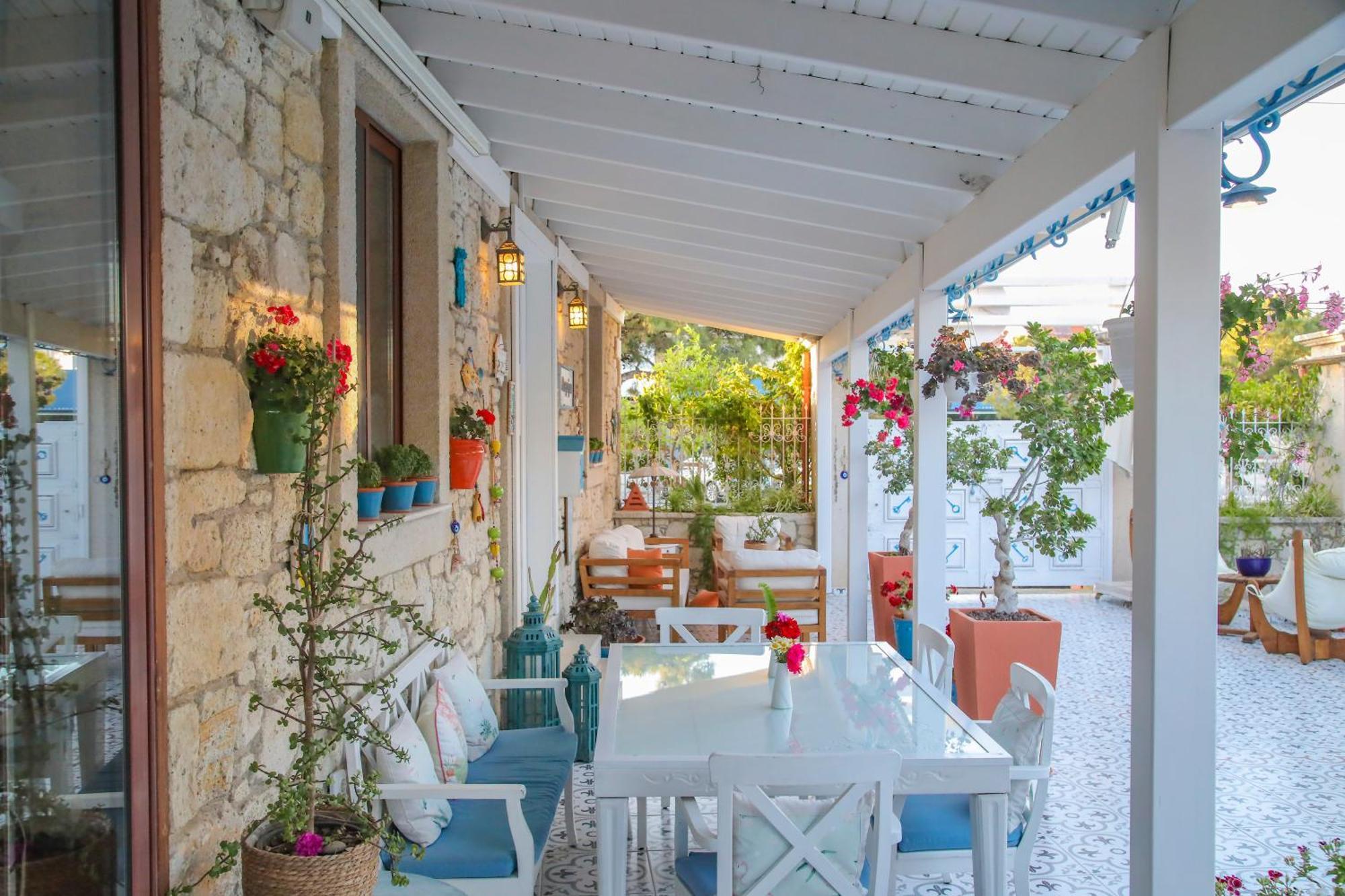 Leylak Alacati