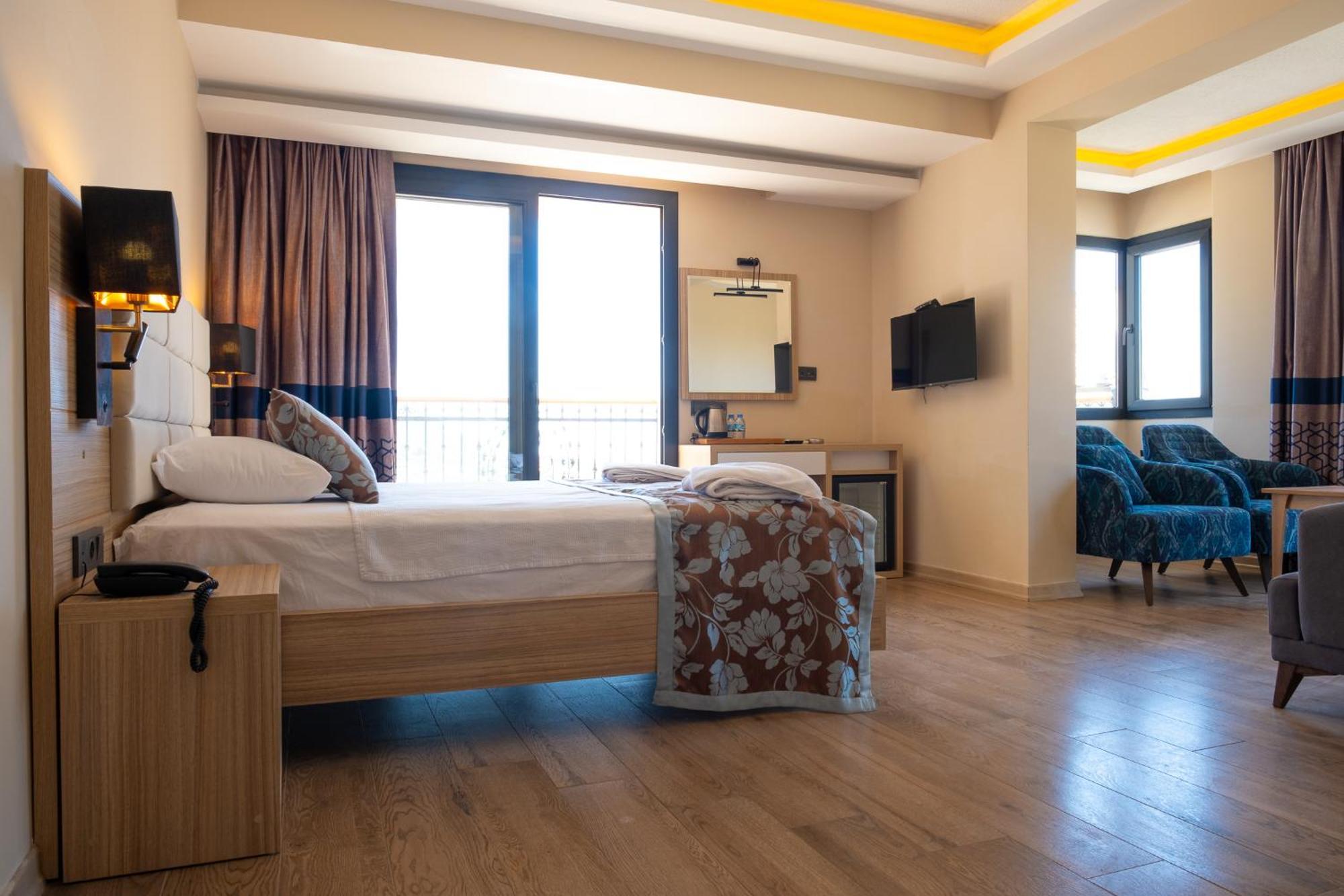 Perdikia Hill And 4* Oludeniz