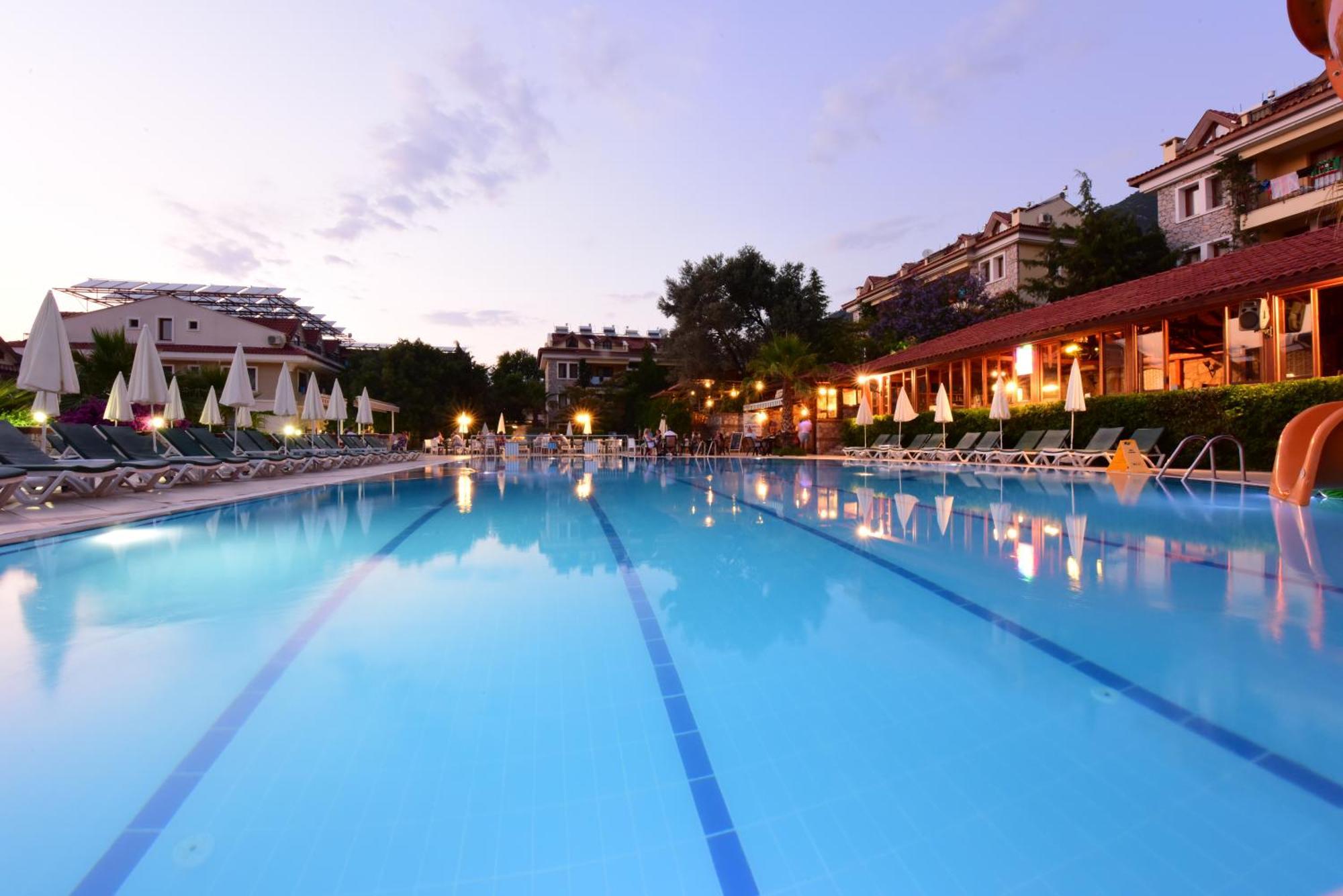 Hotel Perdikia Hill And 4*
