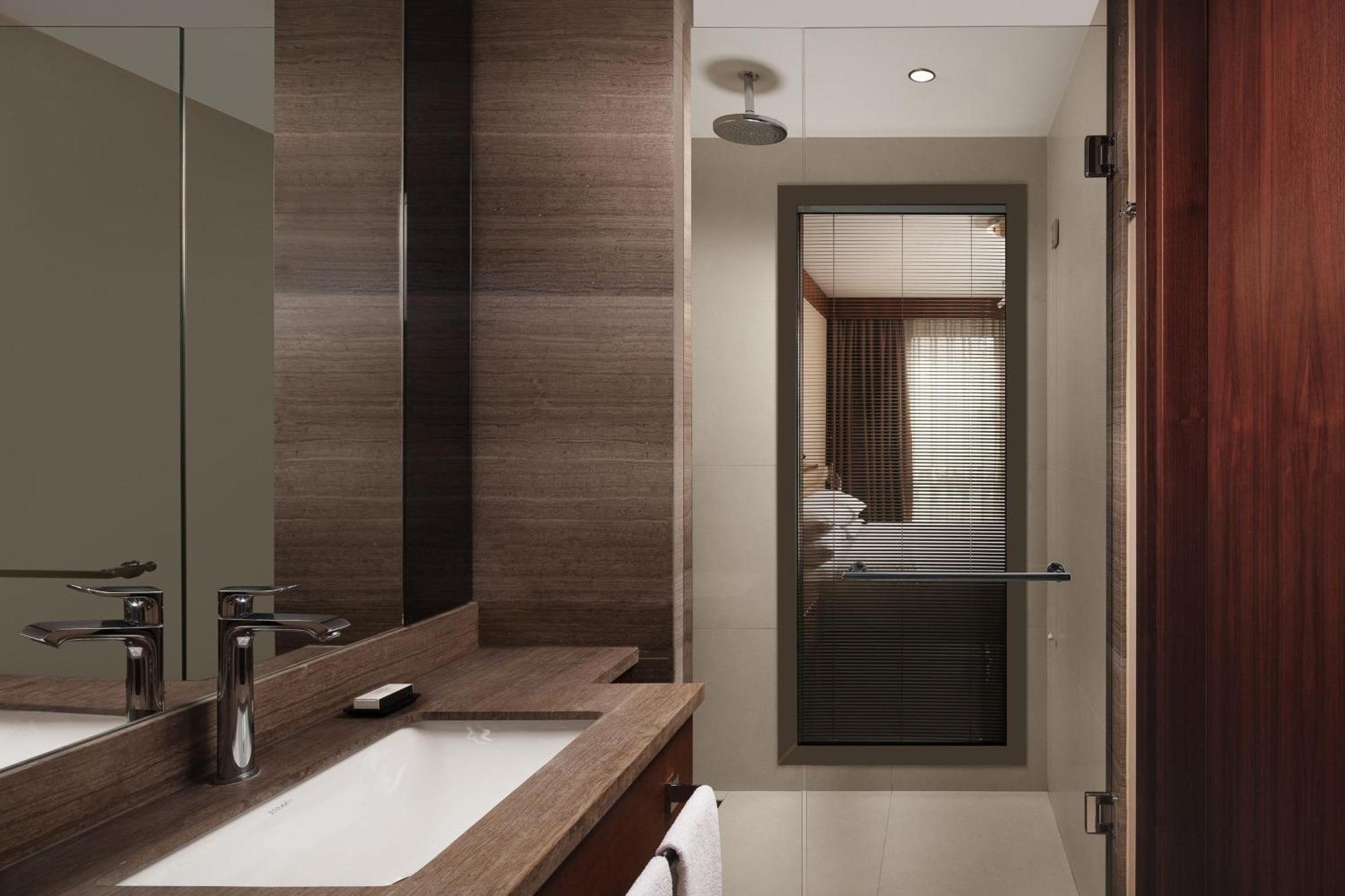 Sheraton Center 5*