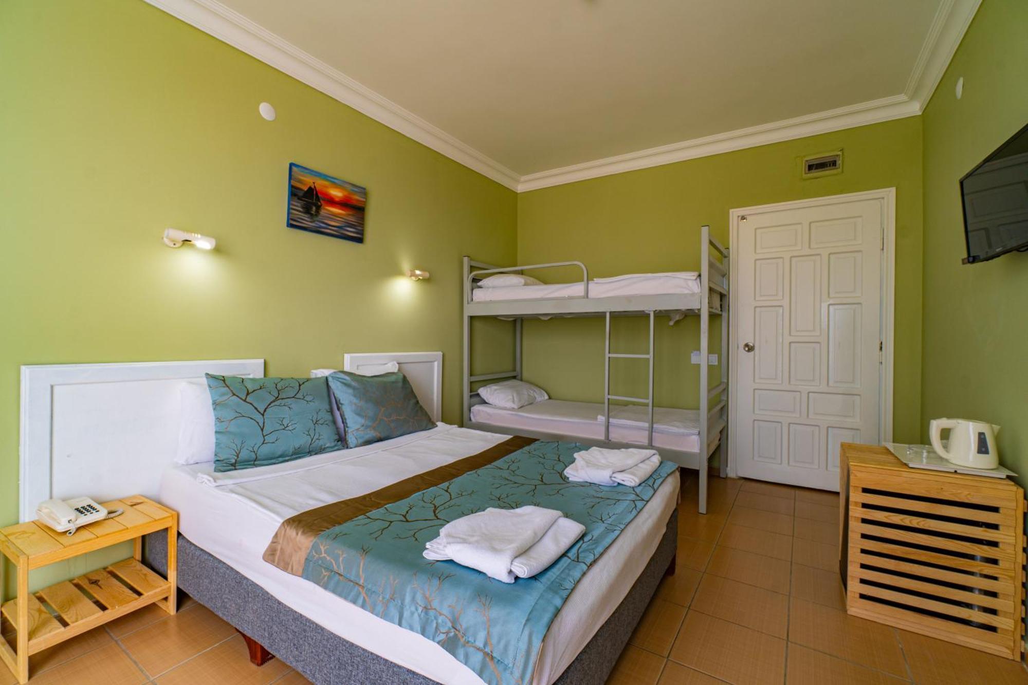 Hotel De Mare Family 3*