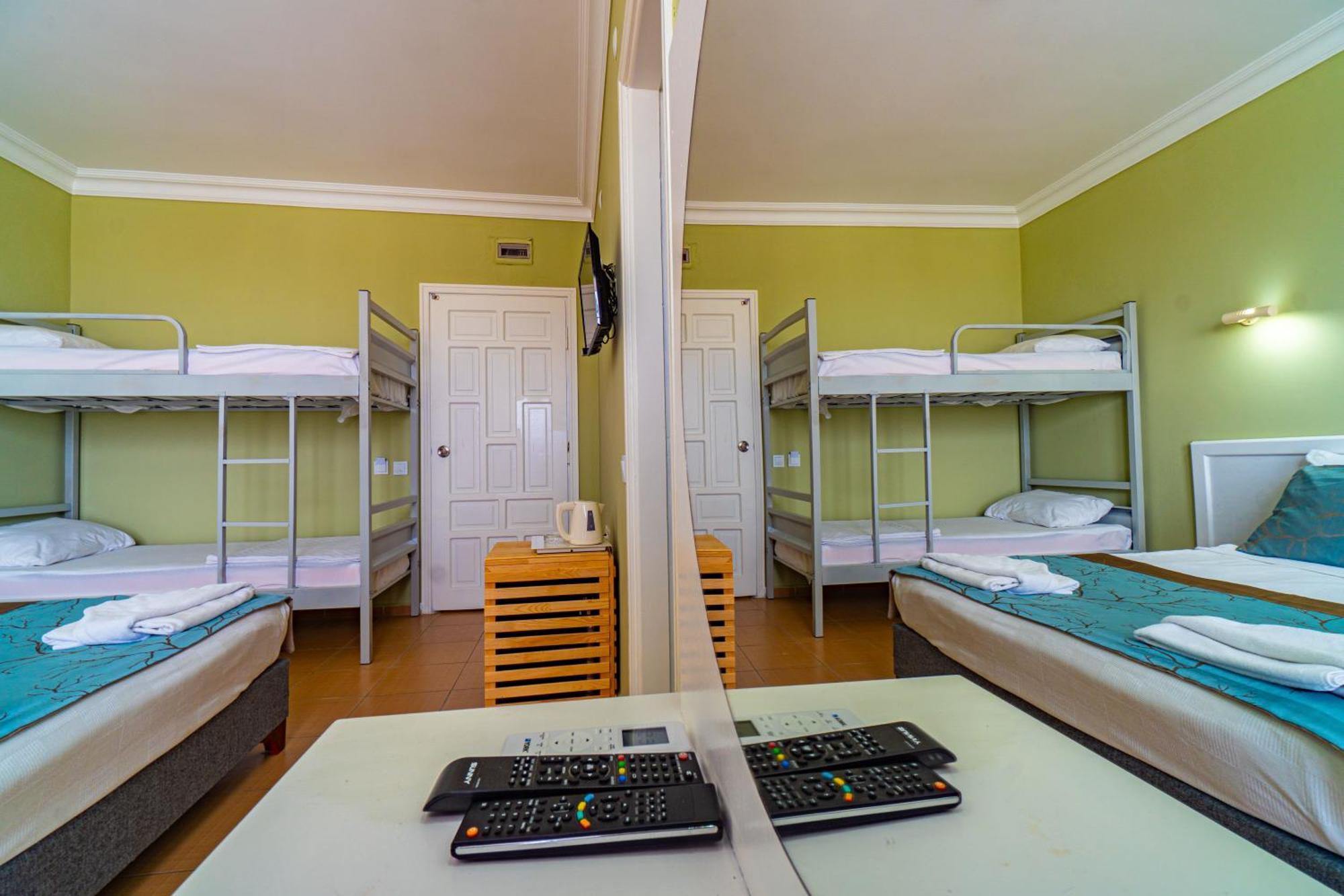 De Mare Family Hotel
