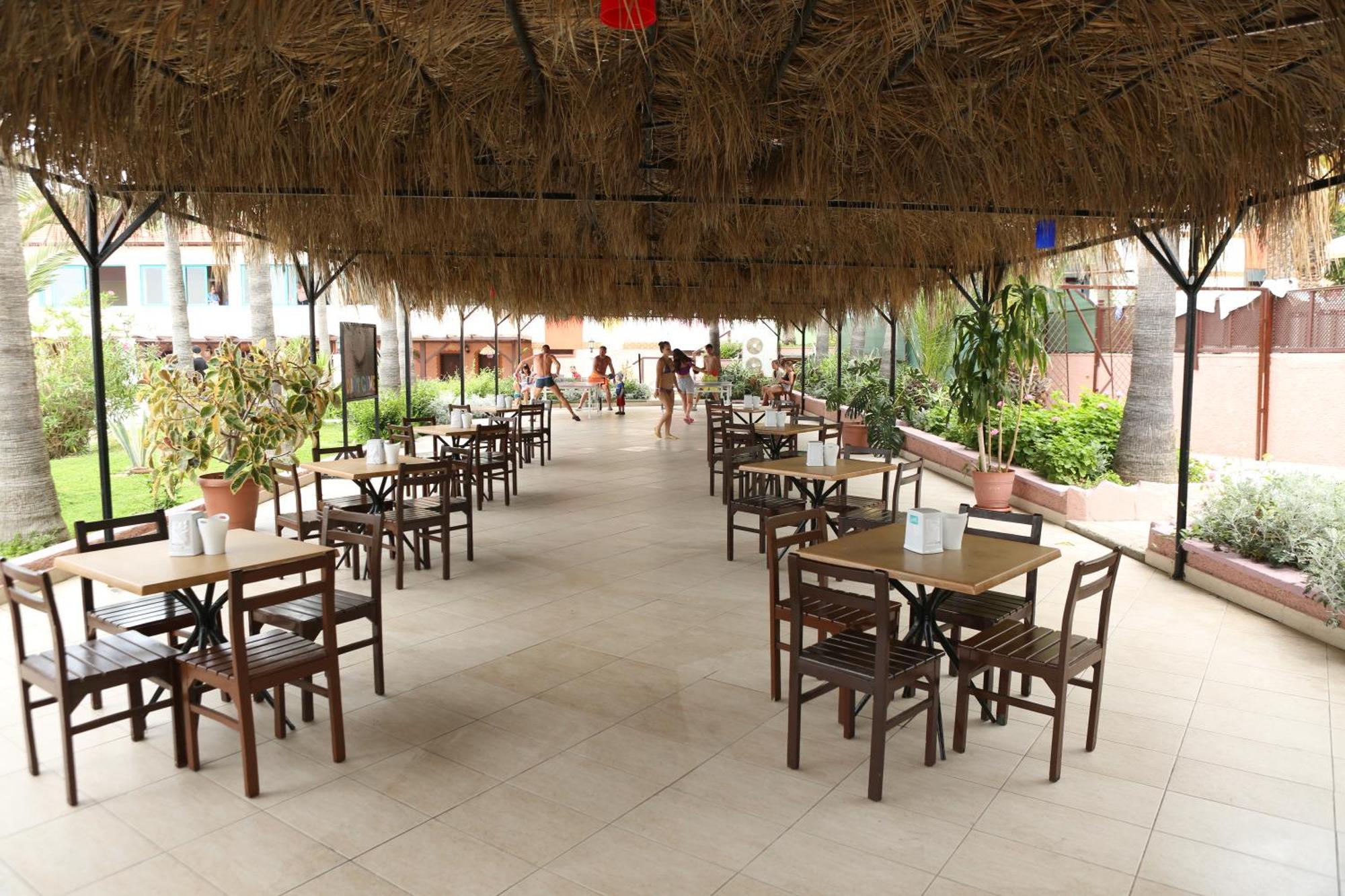 Club Tropical