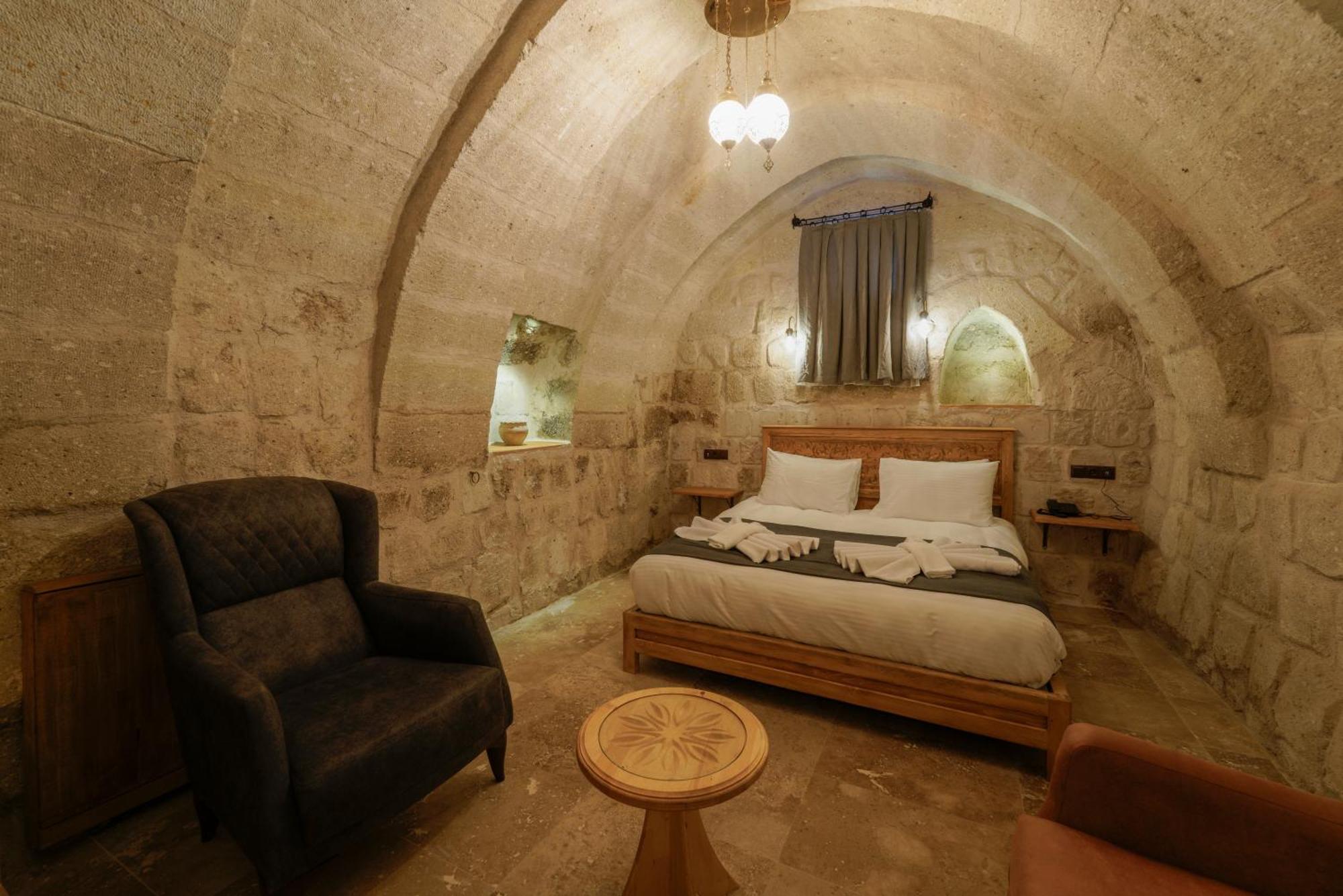 Escape Cave Hotel
