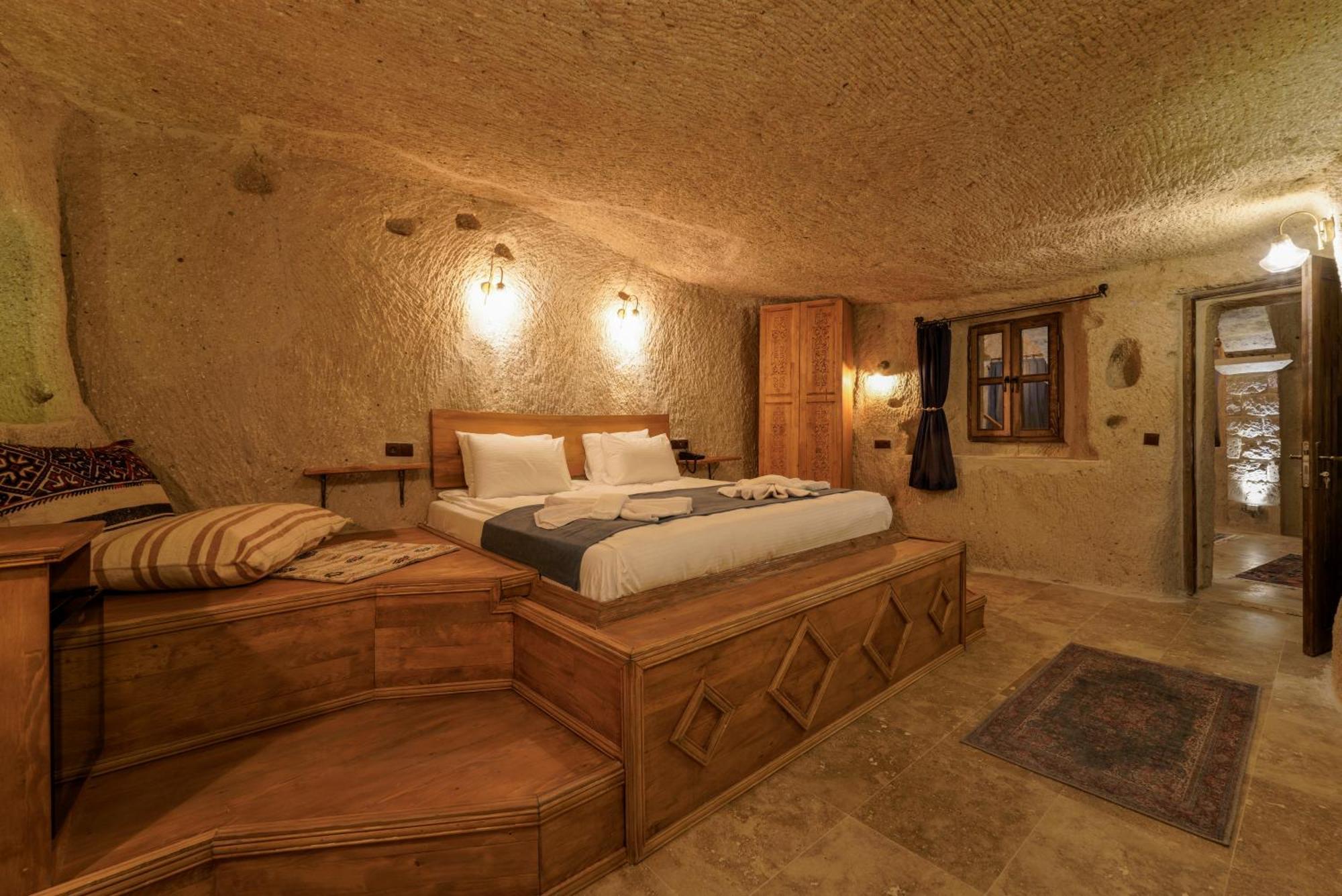 Escape Cave Goreme
