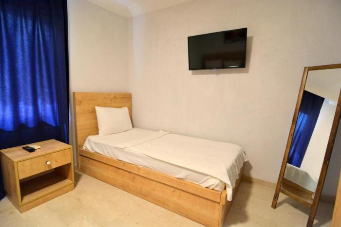 Hotel Ados