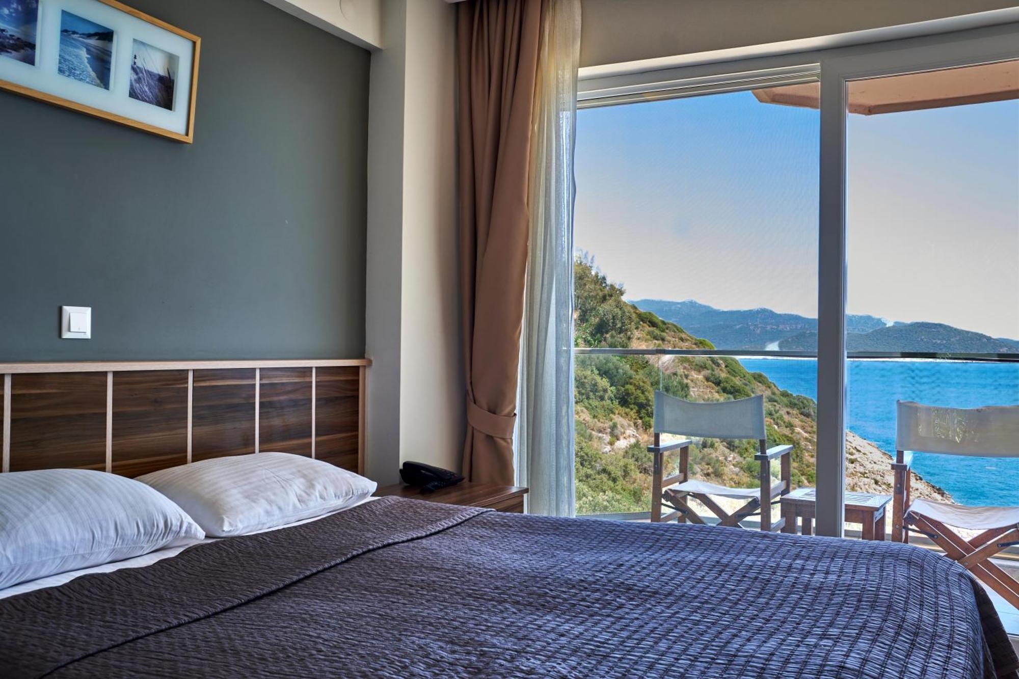 Aquarius Hotel 3*