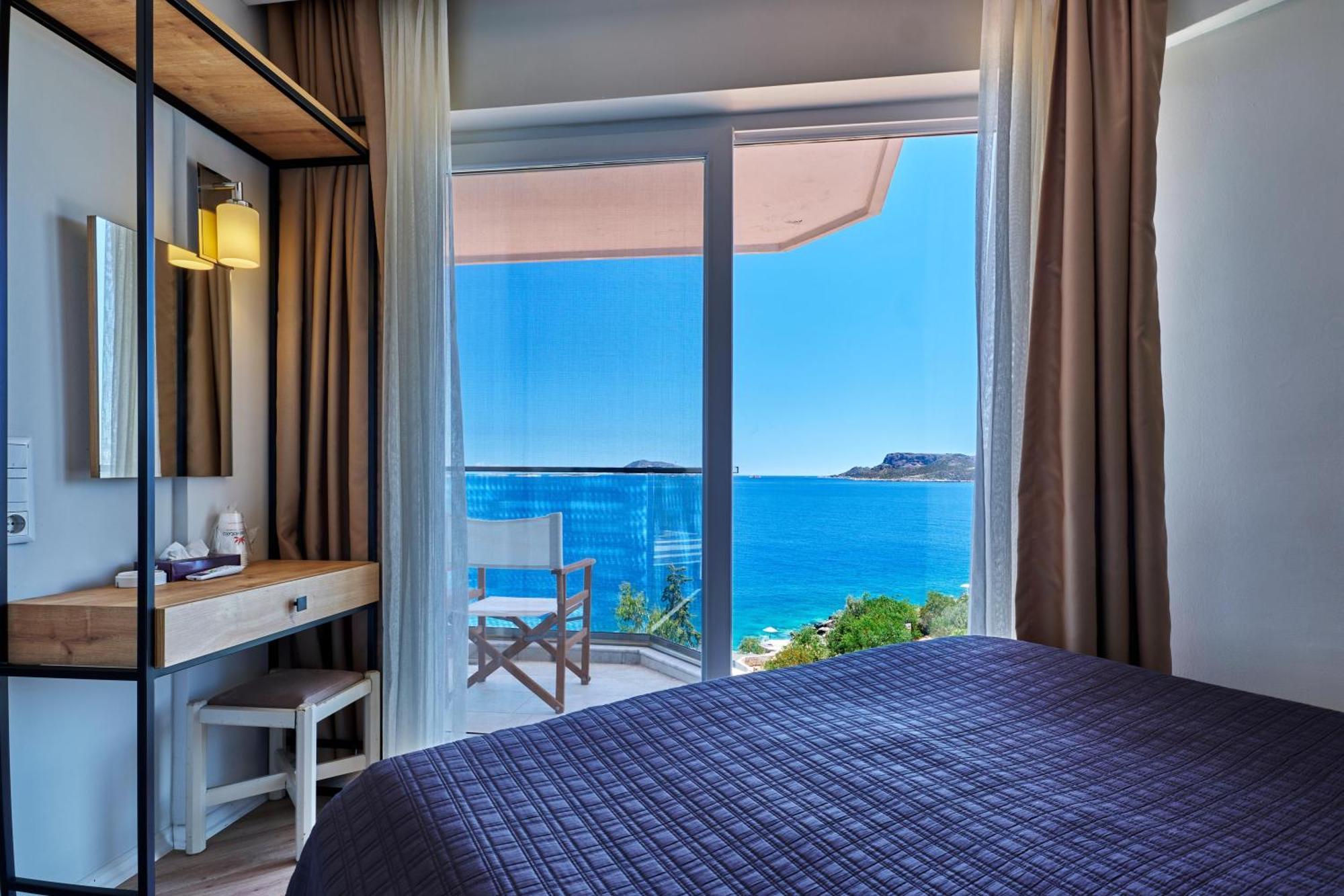Aquarius Hotel 3*