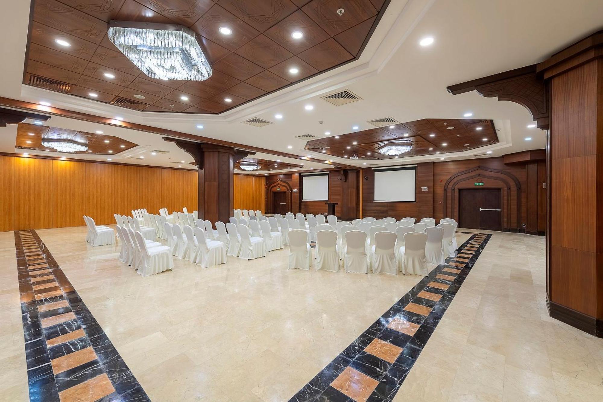 Hotel Crowne Plaza By Ihg Antalya