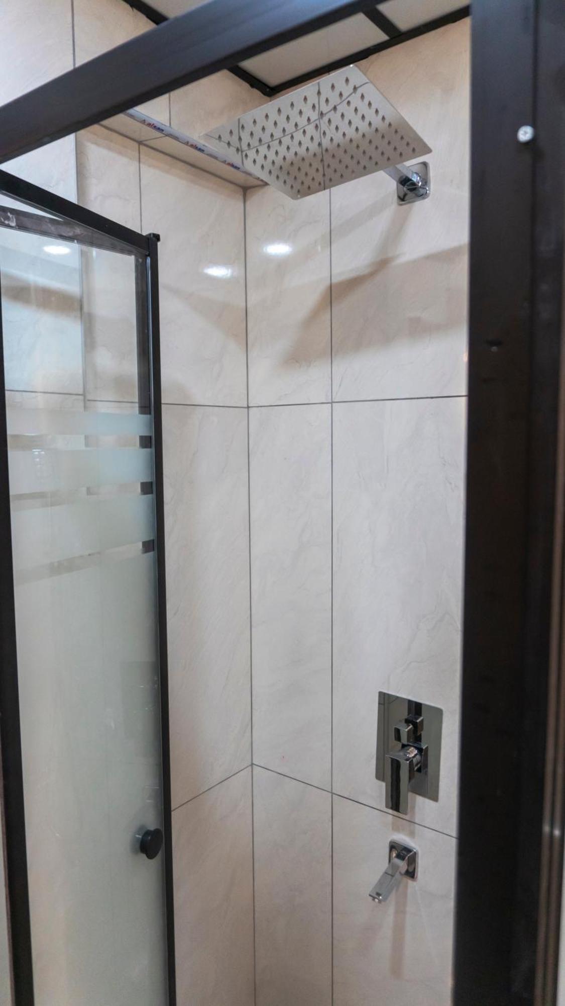 Hotel Rain 4*