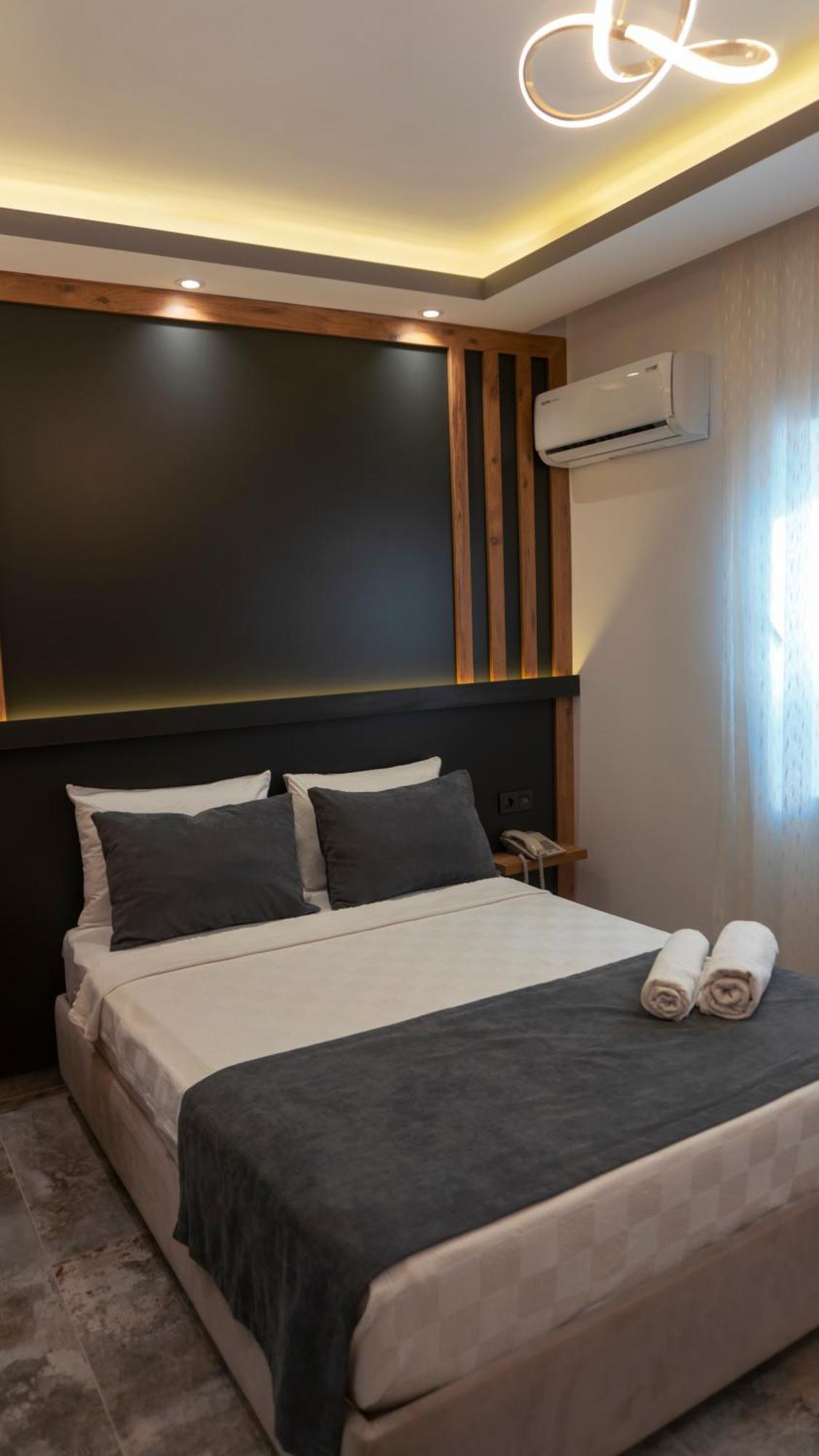 Rain Hotel 4*
