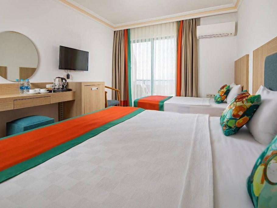 Mirabell Hotel 4*