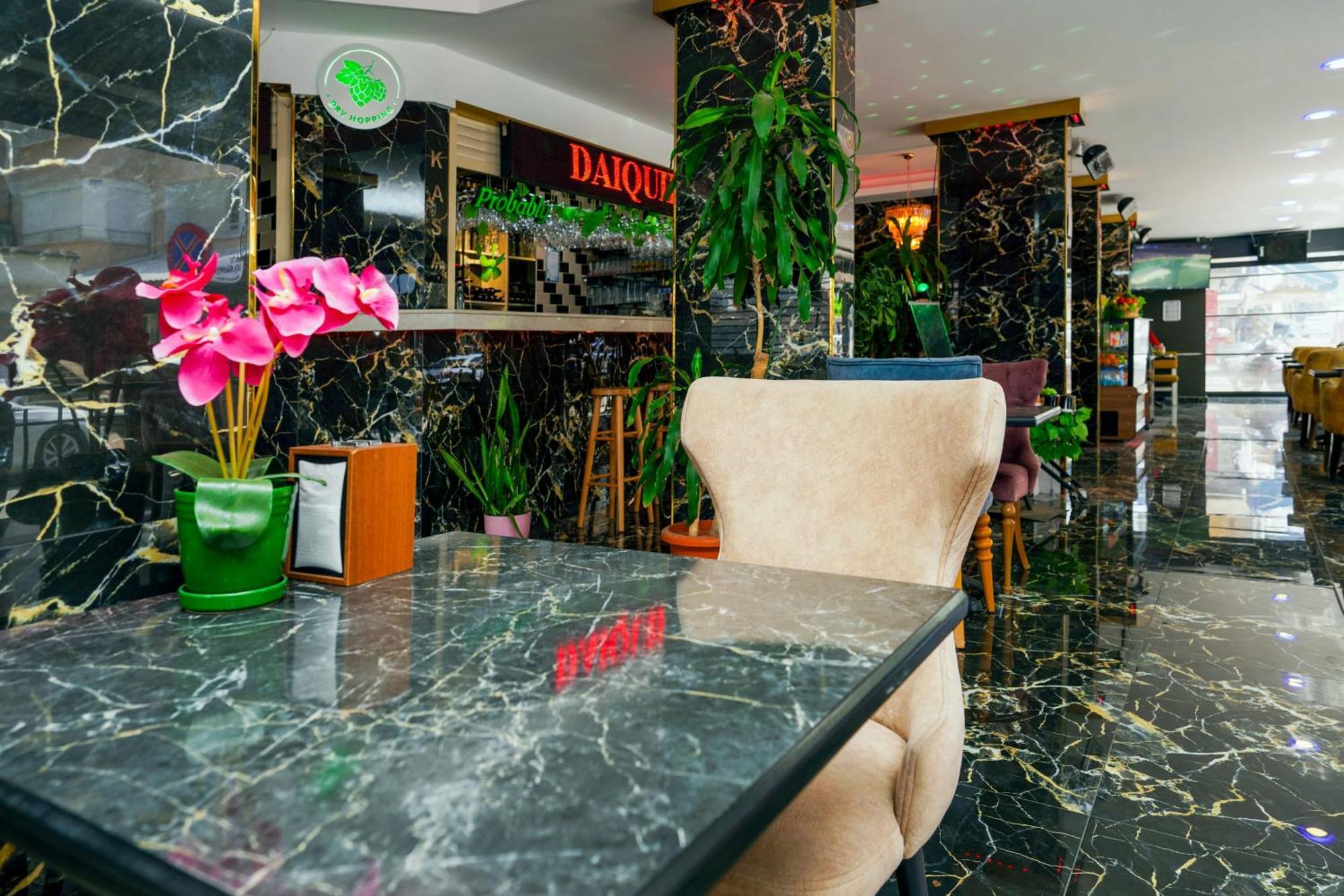 Avlion Boutique