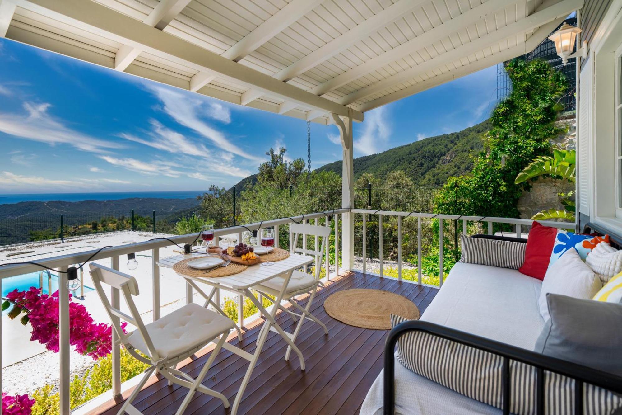 The Box House & Charming Private Tiny House & Pool Villa Gocek (Fethiye)