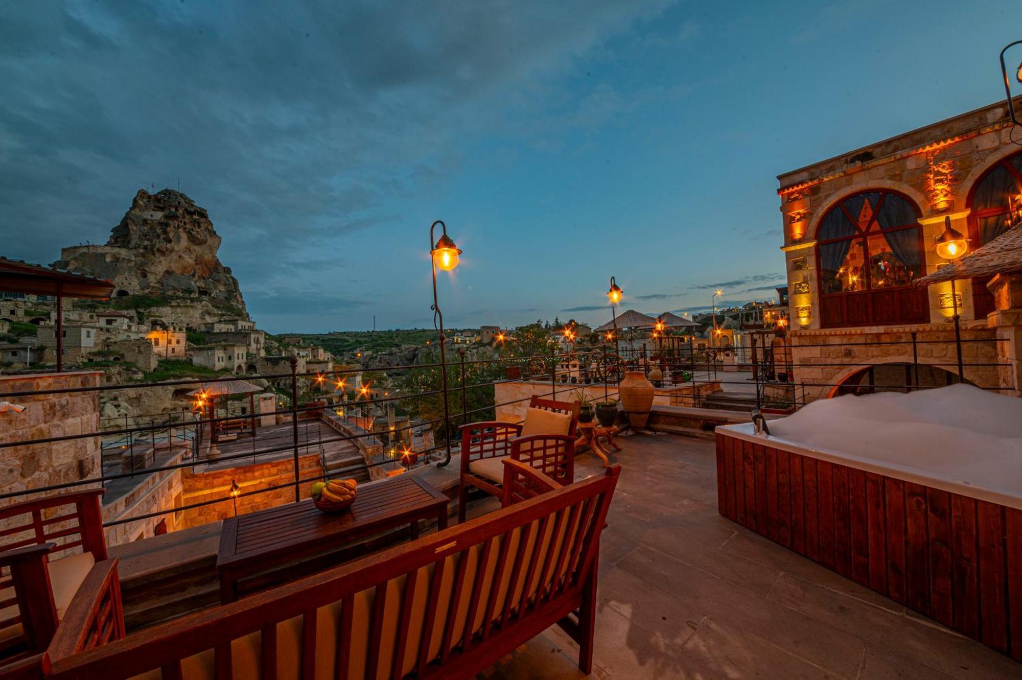 Hotel Capp Royal Cave