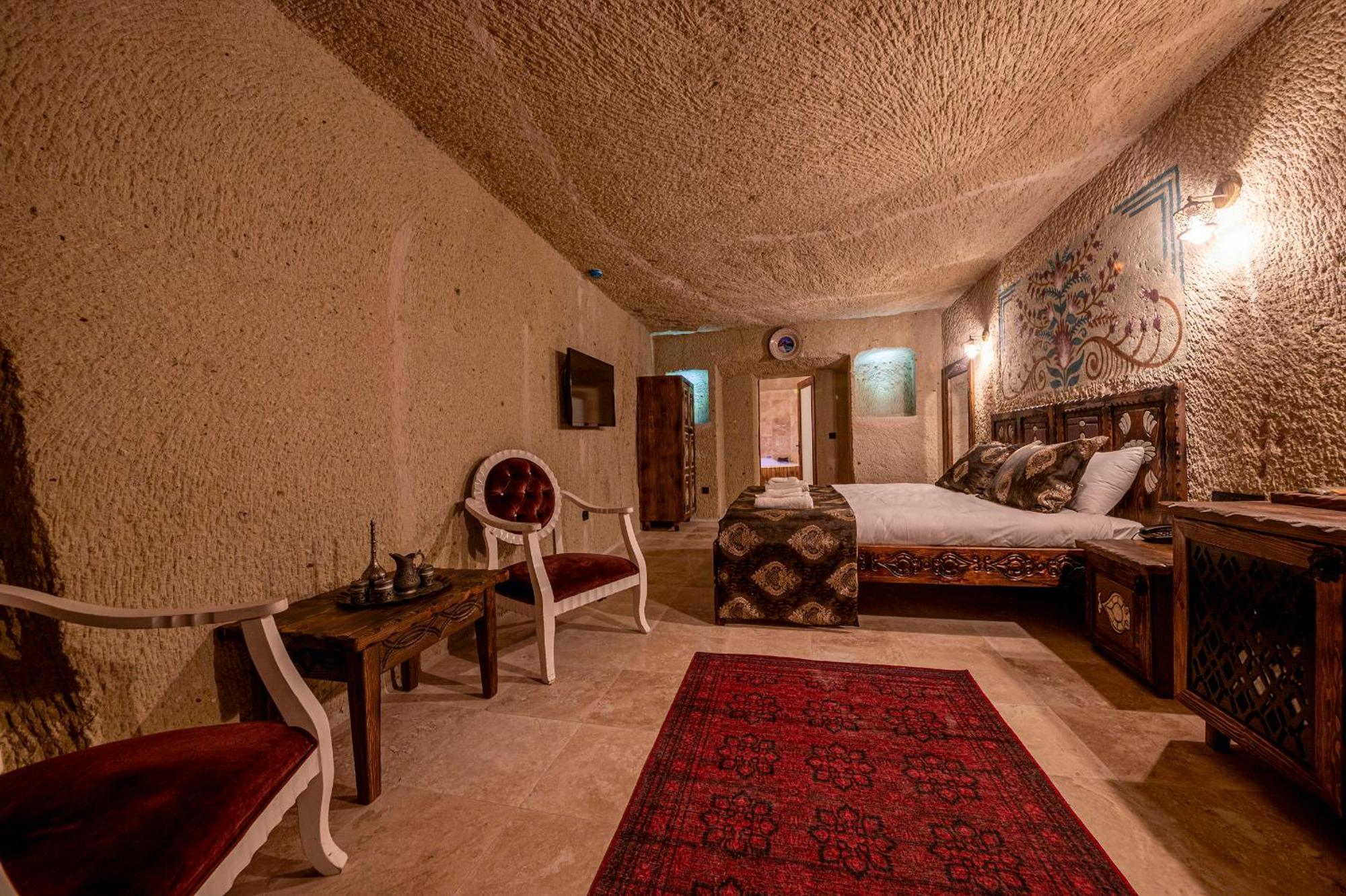 Hotel Capp Royal Cave *
