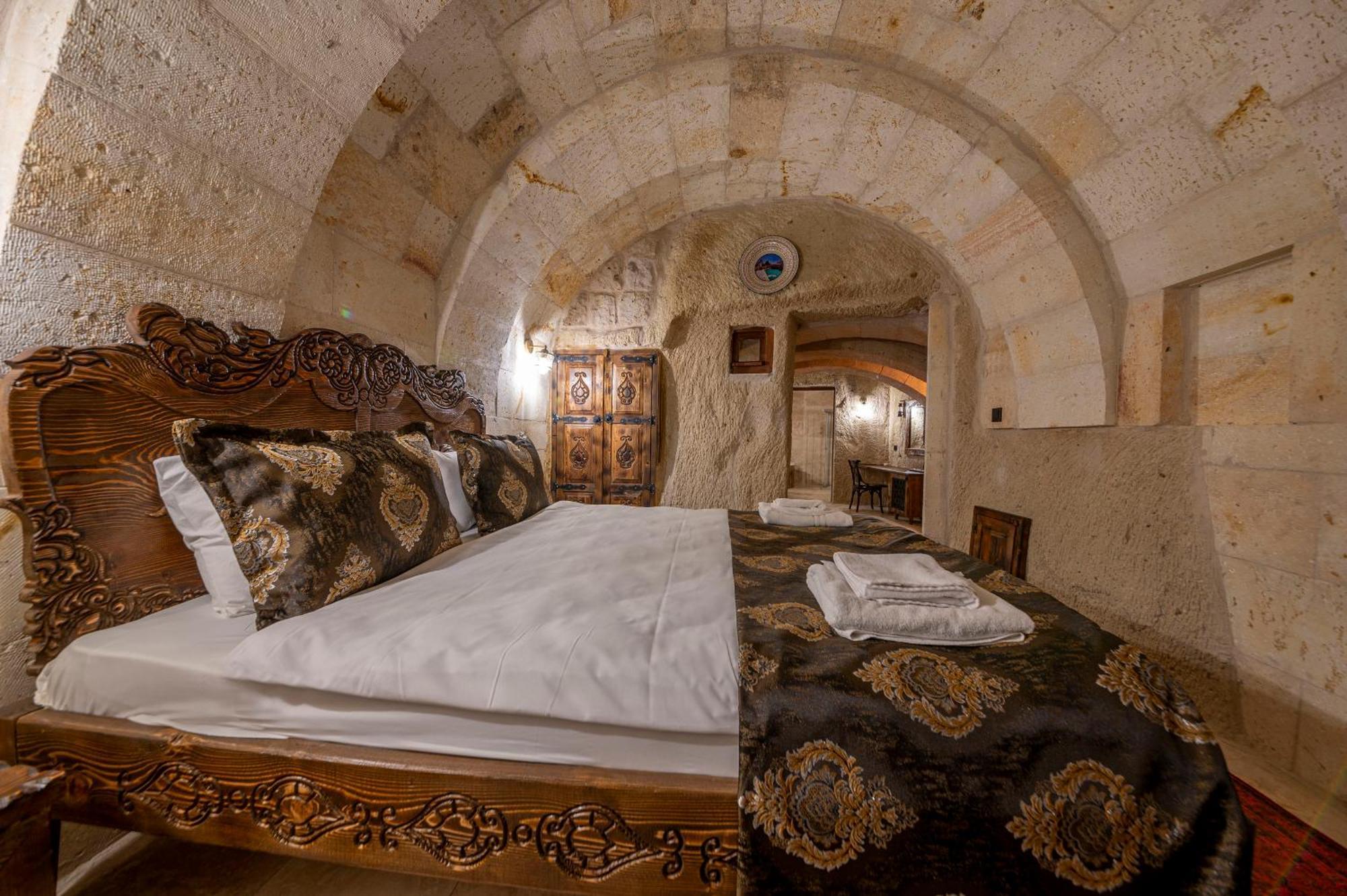 Hotel Capp Royal Cave