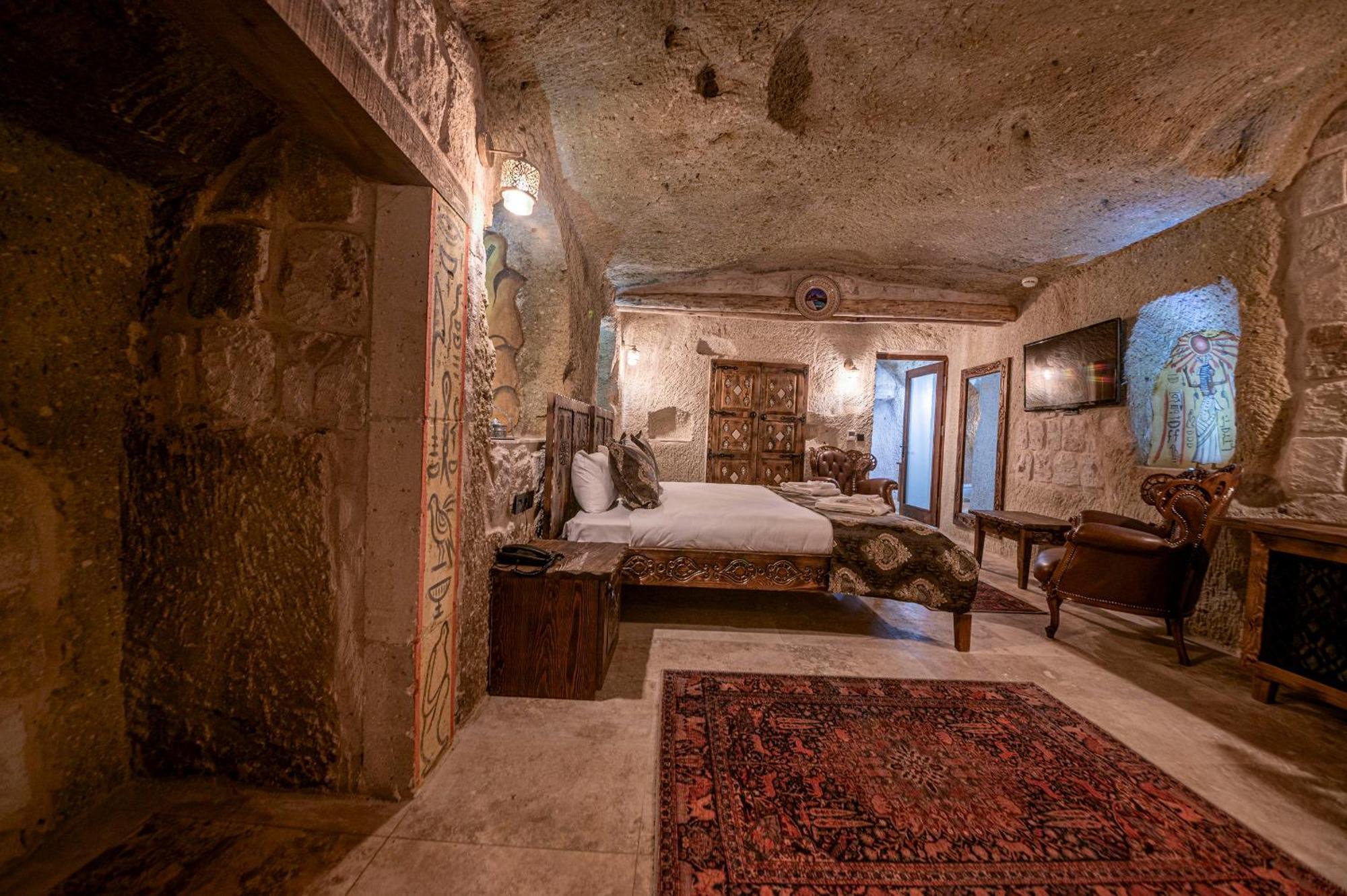 Hotel Capp Royal Cave *
