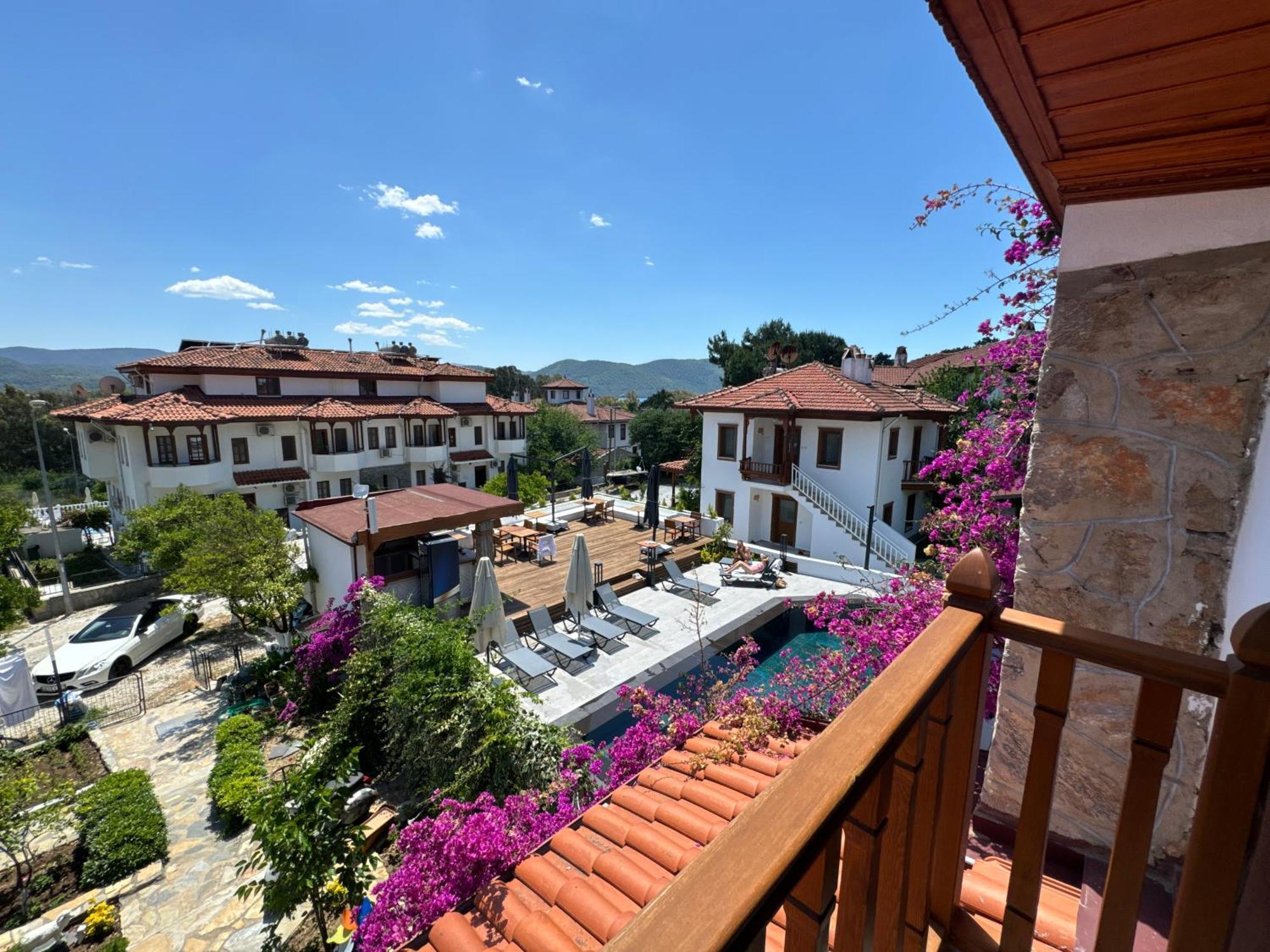Tomsan & Akyaka Hotel *