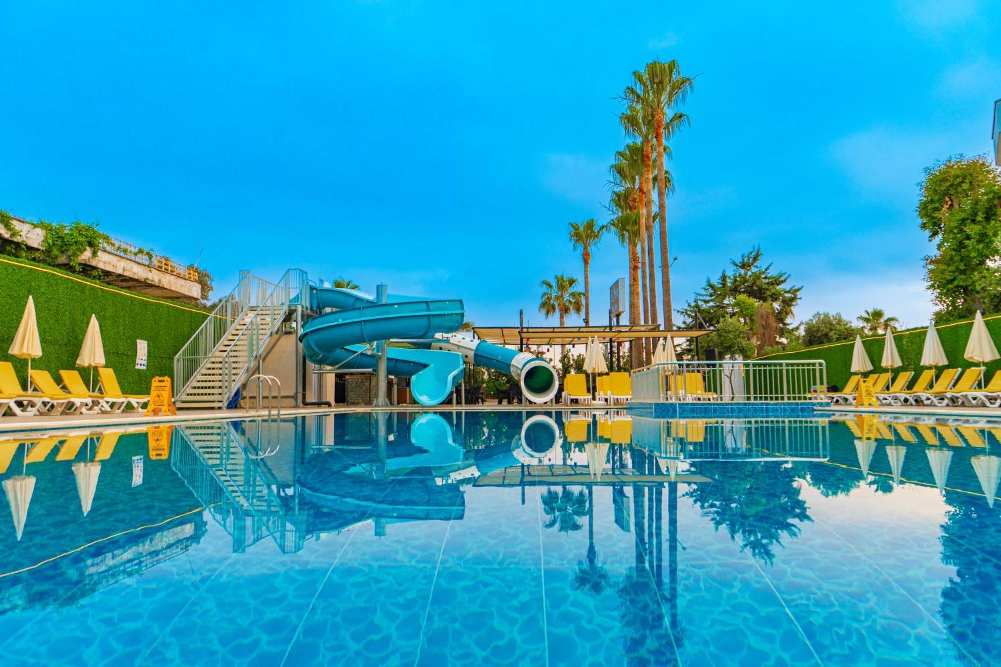Hotel De Mare Family
