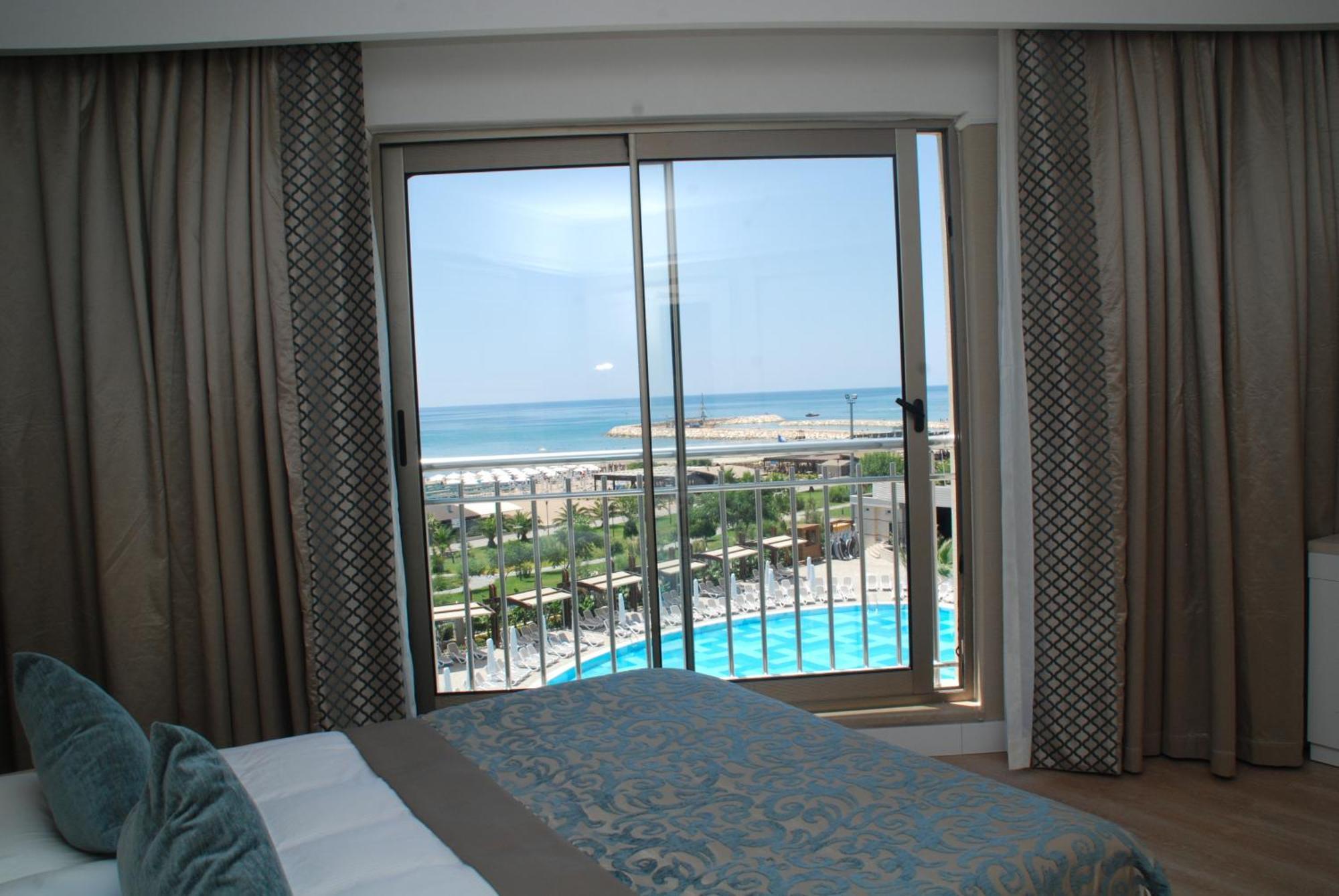 Resort Seamelia & Side