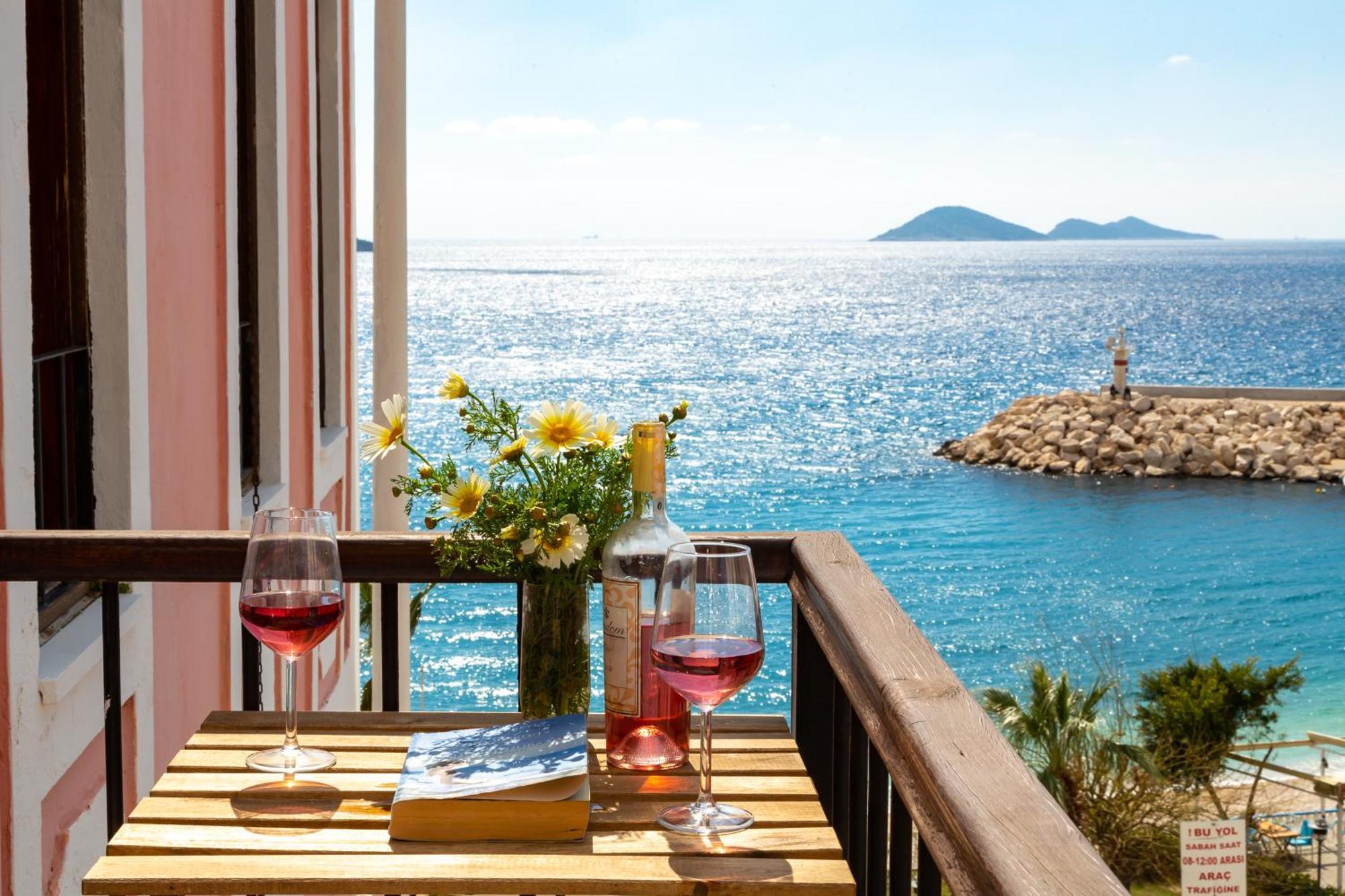 Pembe Apartment Kalkan
