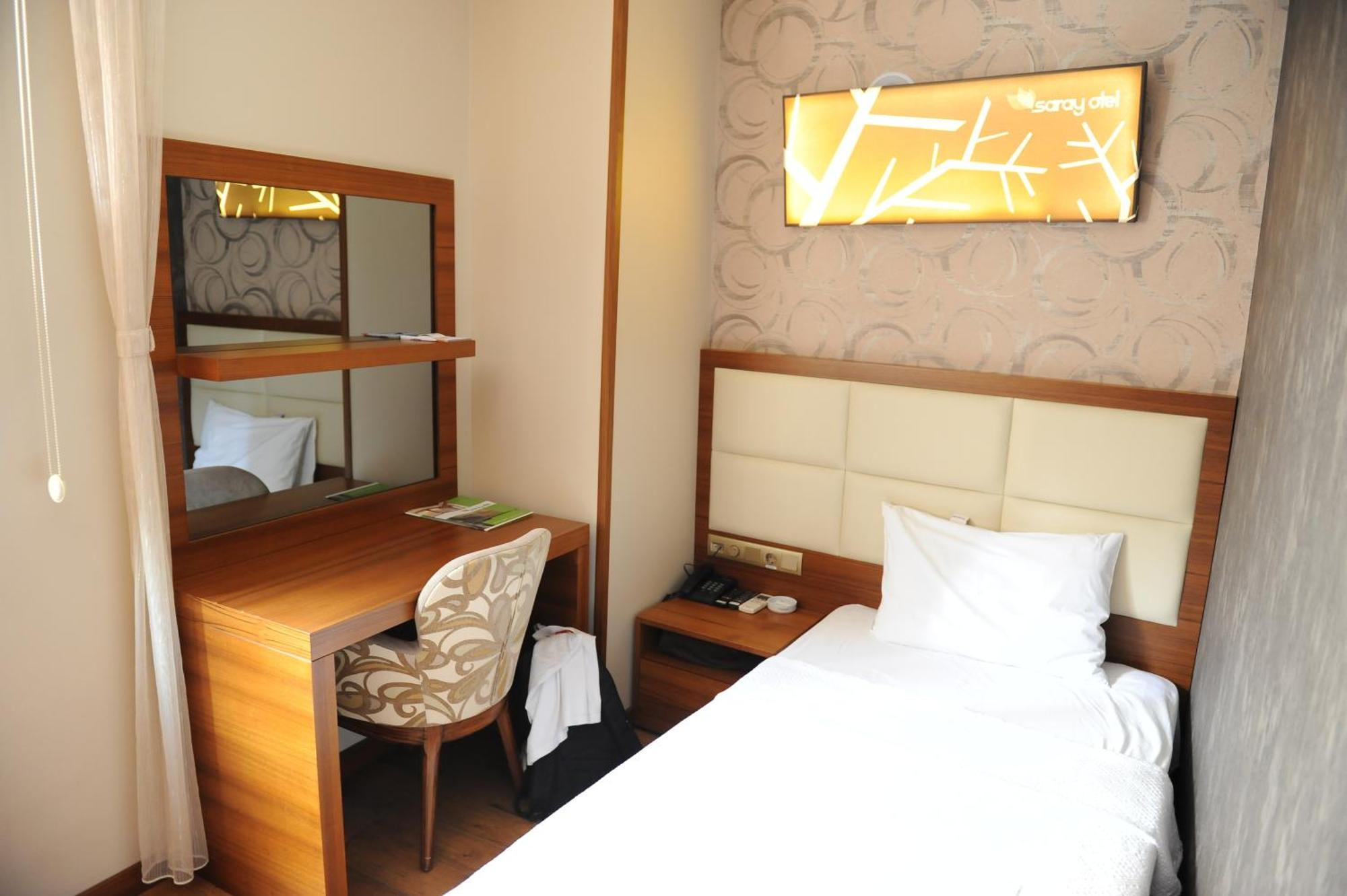 Izmit Saray Hotel 3*
