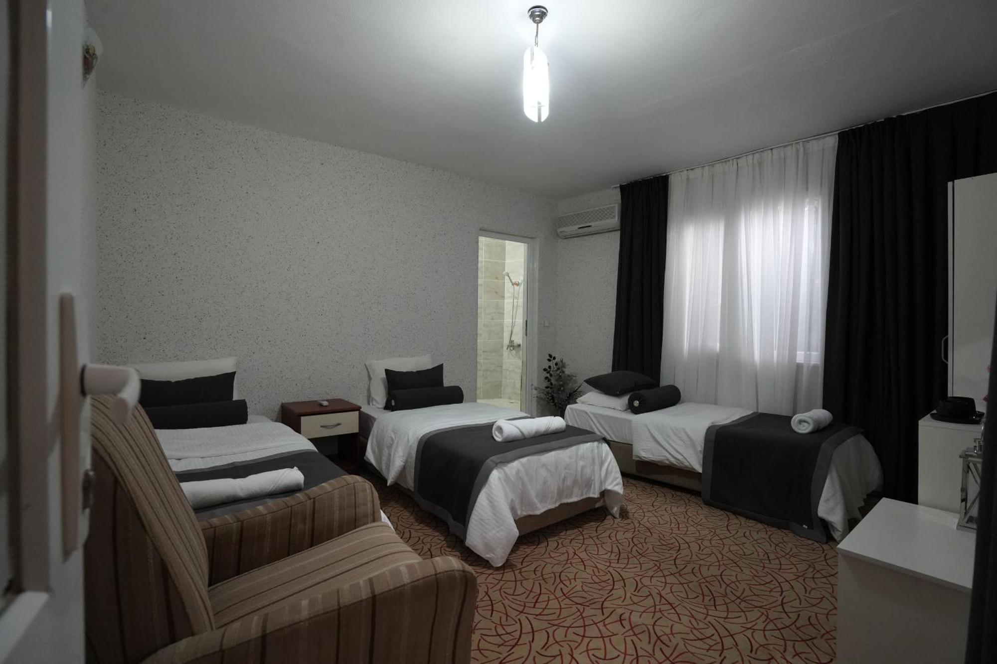 Ozenturku Hotel