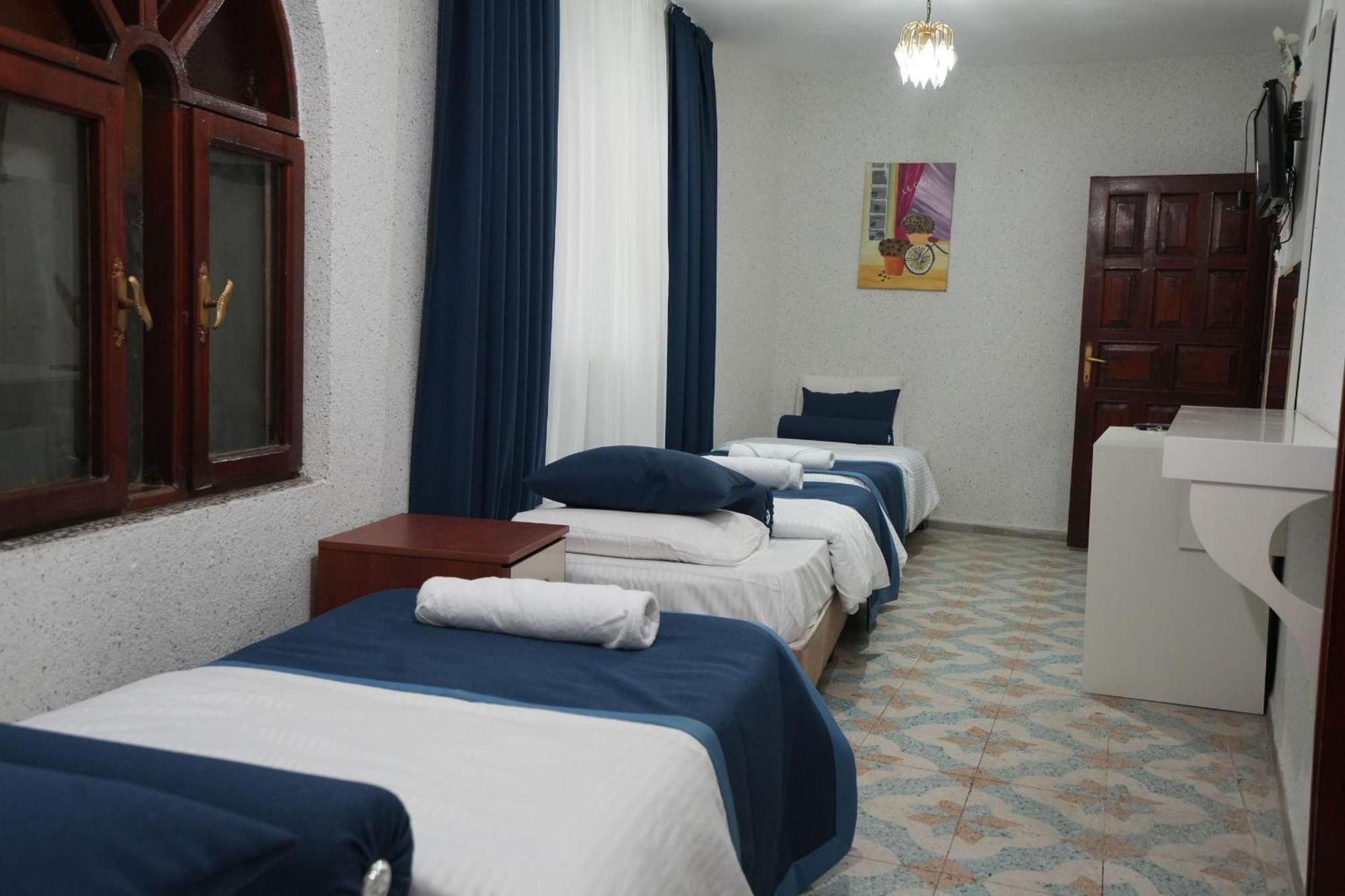 Hotel Ozenturku 3*