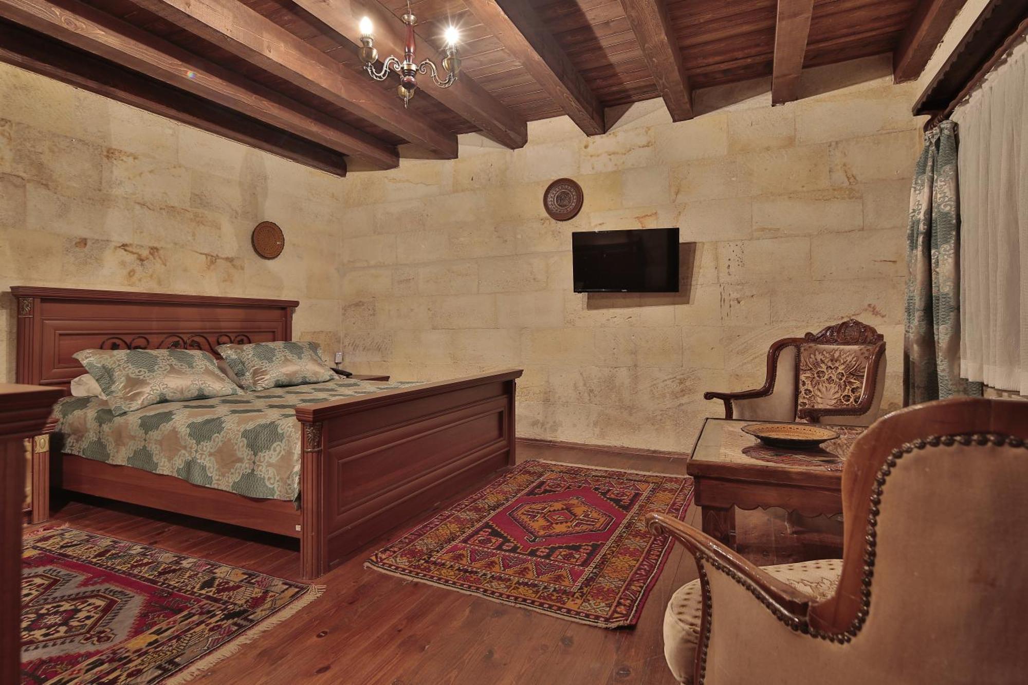 Hotel Shoestring Cave House 2*