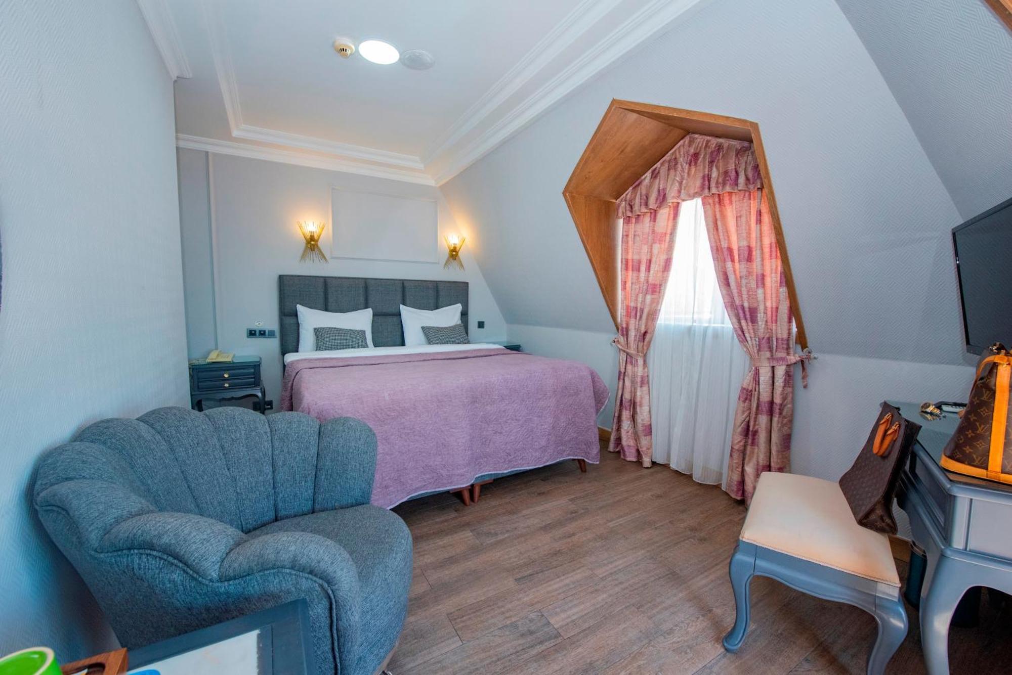Daphne Hotel Istanbul