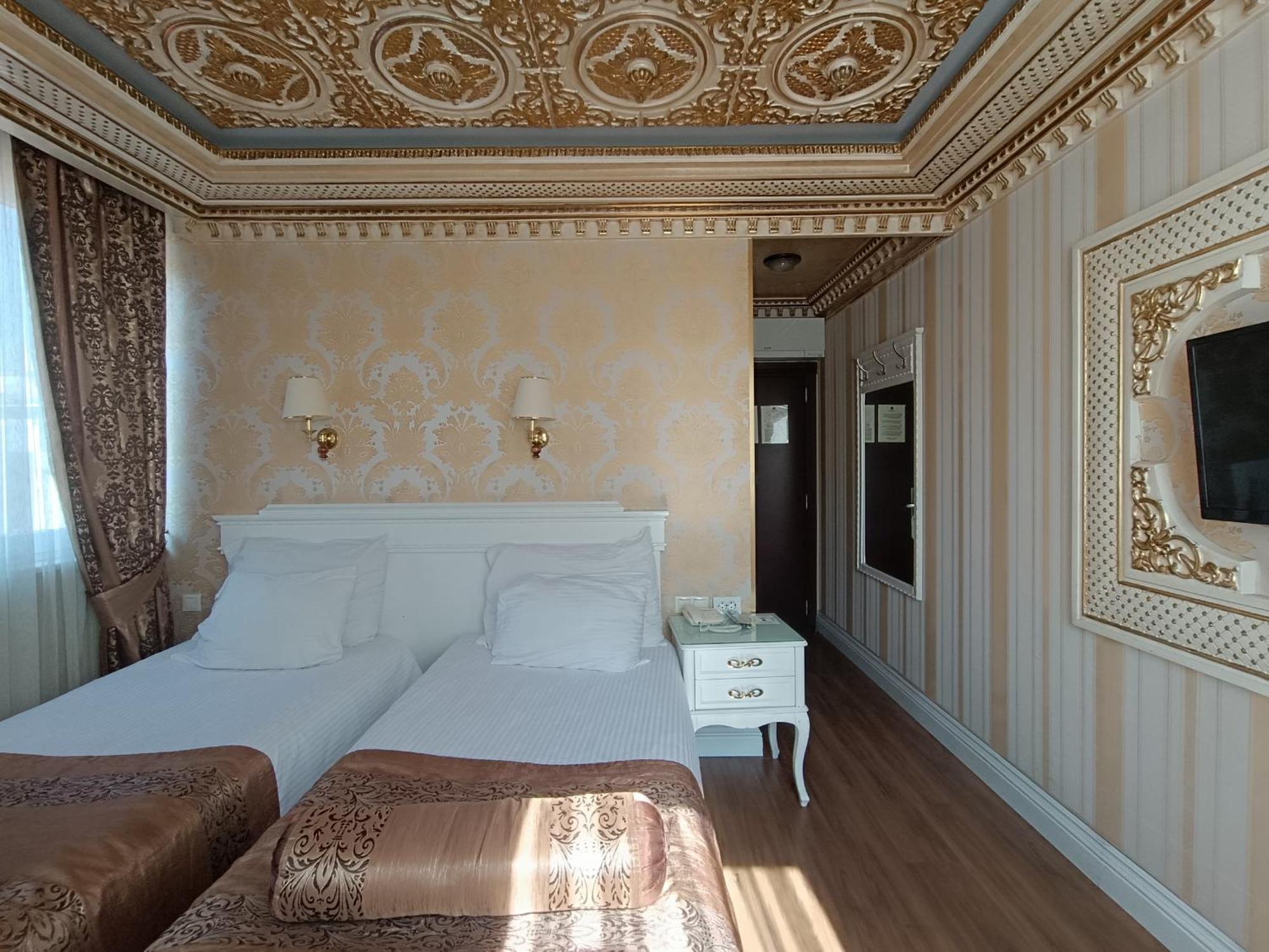 Golden Horn Hotel