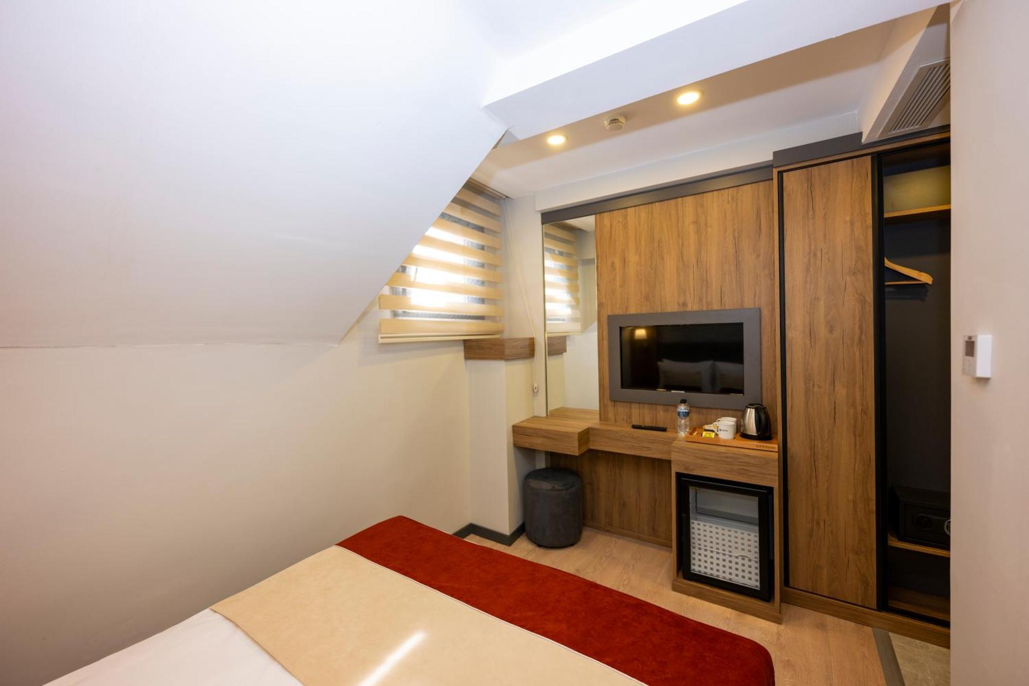 Hotel Harmony & 4*