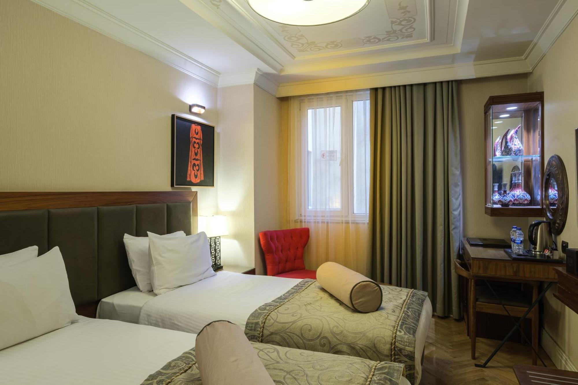Hotel Golden Age Taksim 4*