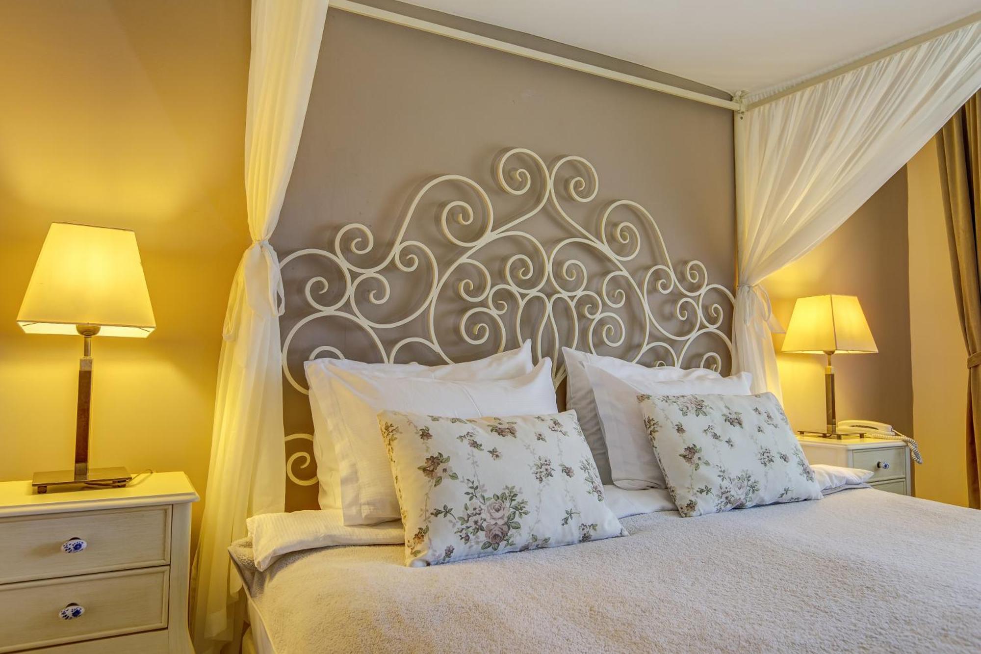 Greenline (adults Only) Inn